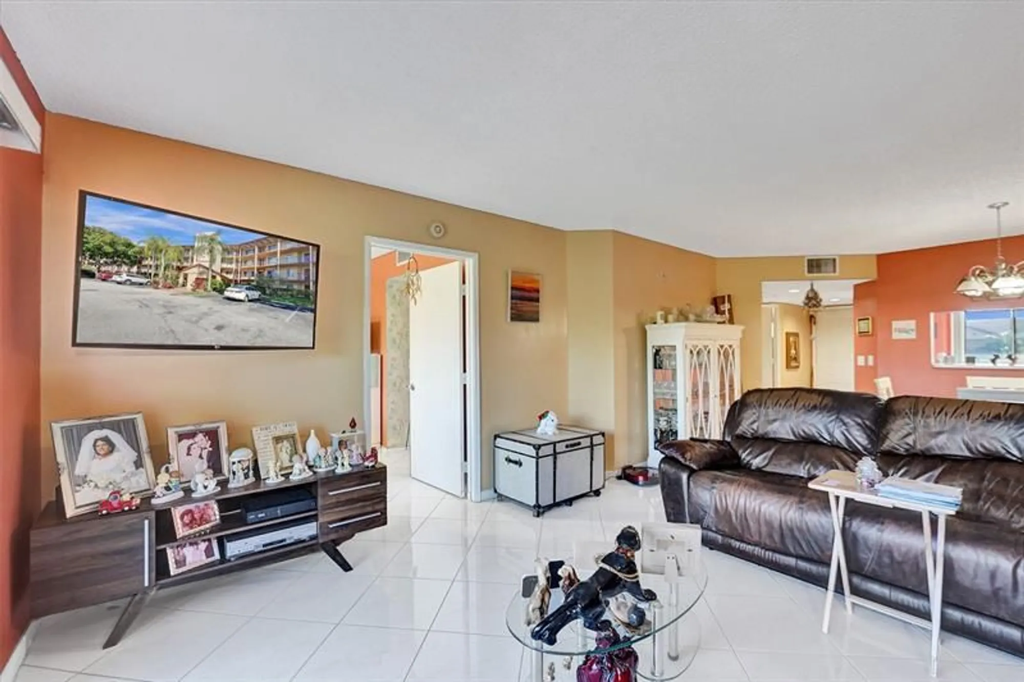 Property Slideshow image 15 of 30 | 901 sw 138th ave 403c, Pembroke Pines, FL, 33027