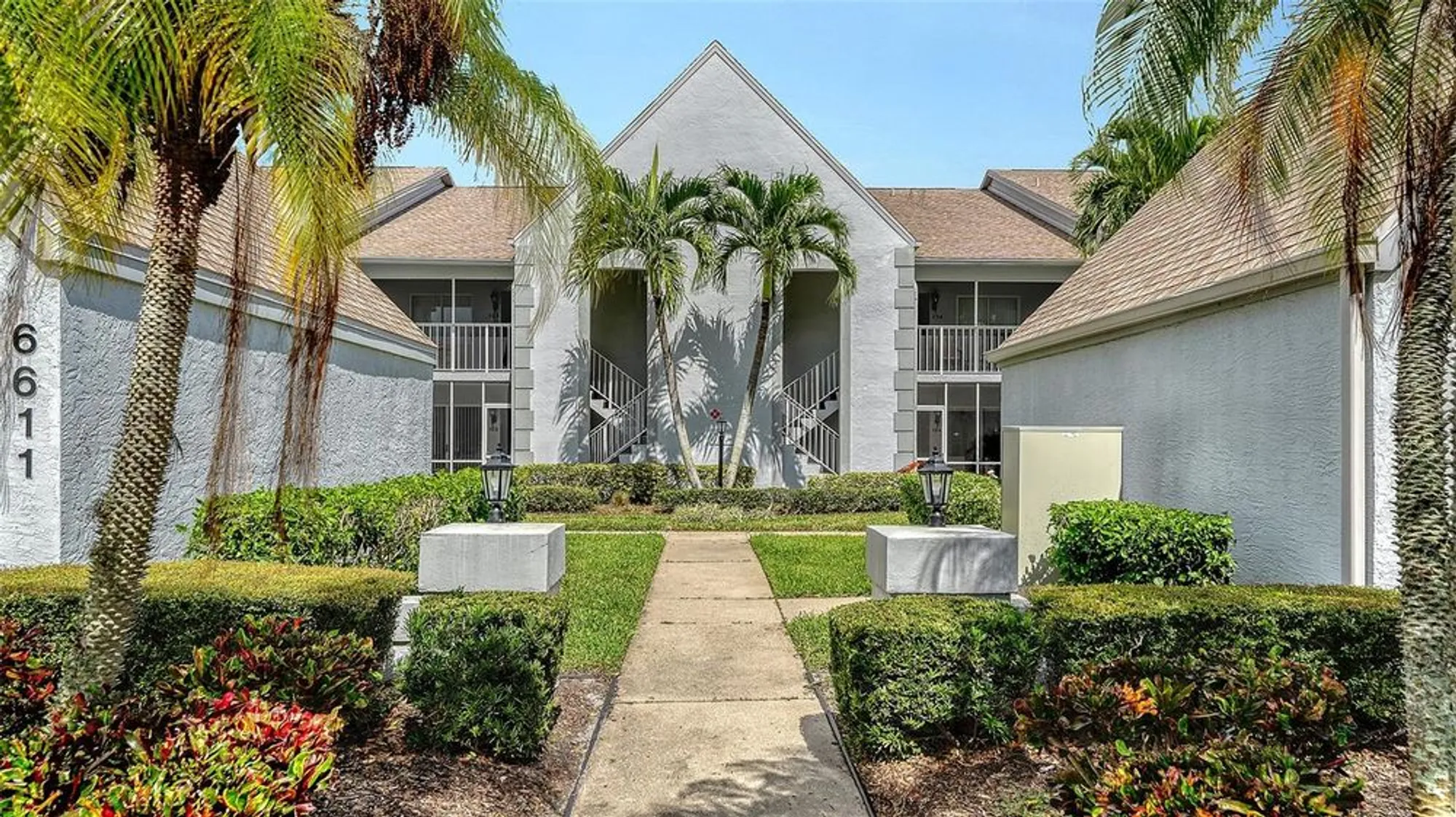 Property Slideshow image 3 of 61 | 6611 stone river rd 103, Bradenton, FL, 34203