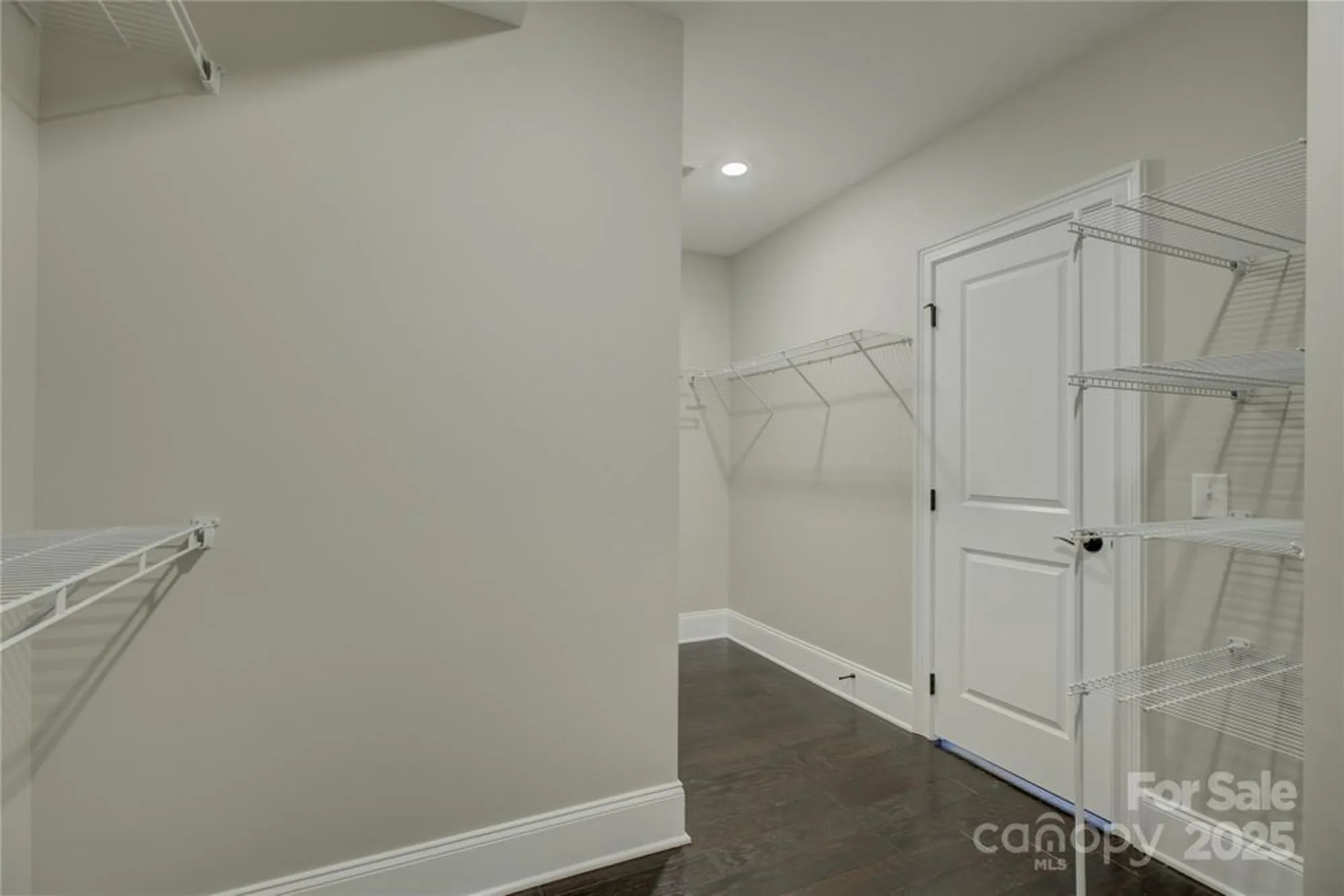 Property Slideshow image 28 of 48 | 14916 creeks edge dr, Charlotte, NC, 28278
