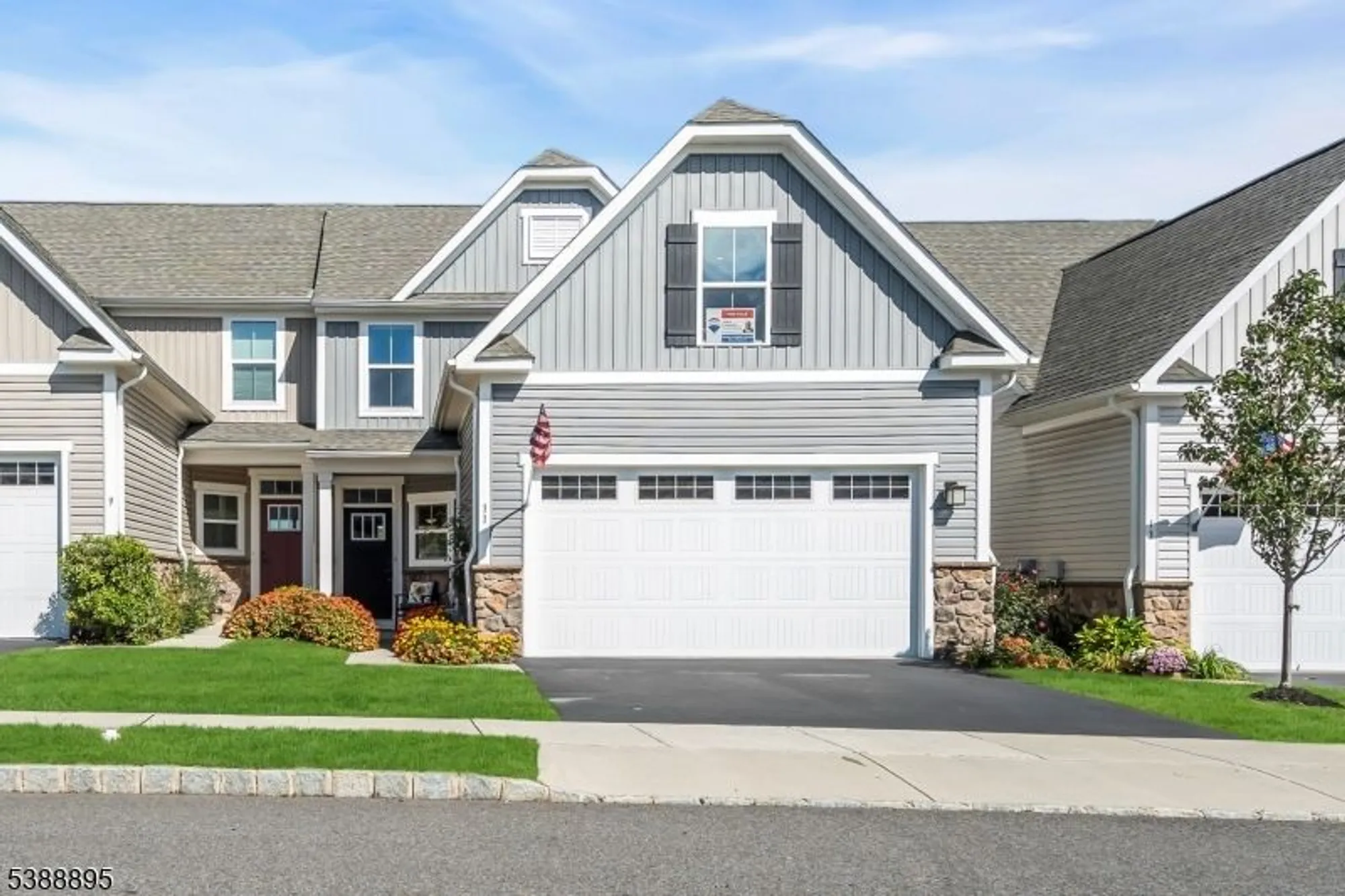 Property Slideshow image 1 of 24 | 11 sharp shinned ct, Washington, NJ, 07882