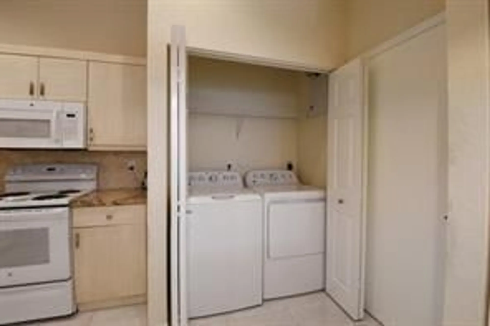 Property Slideshow image 10 of 13 | 15396 rosaire ln # 15396, Delray Beach, FL, 33484