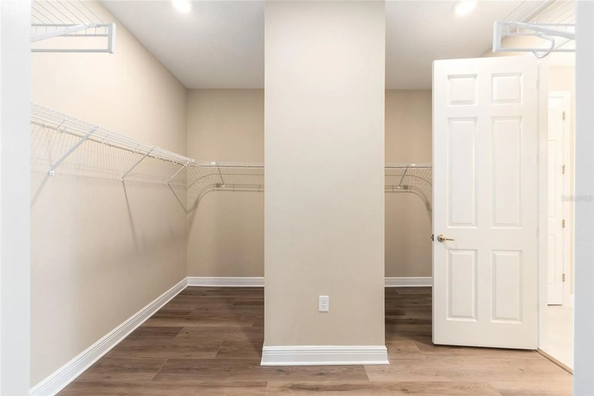 Property Slideshow image 29 of 43 | 10107 sw 106th cir, Ocala, FL, 34481