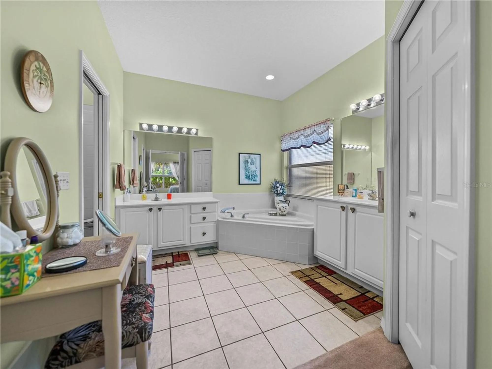 Property Slideshow image 42 of 100 | 4184 aberdeen ln, Lake Wales, FL, 33859