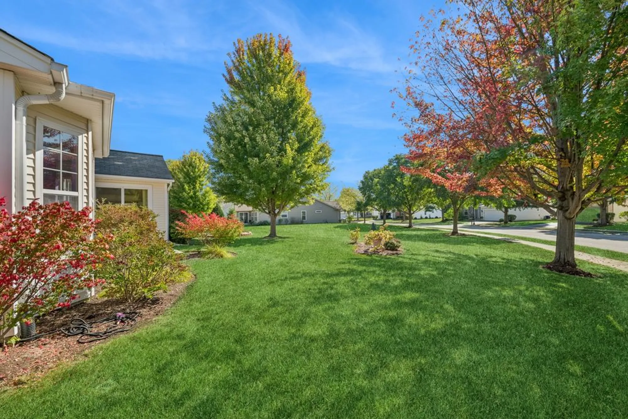 Property Slideshow image 27 of 27 | 2541 harvest vly, Elgin, IL, 60124