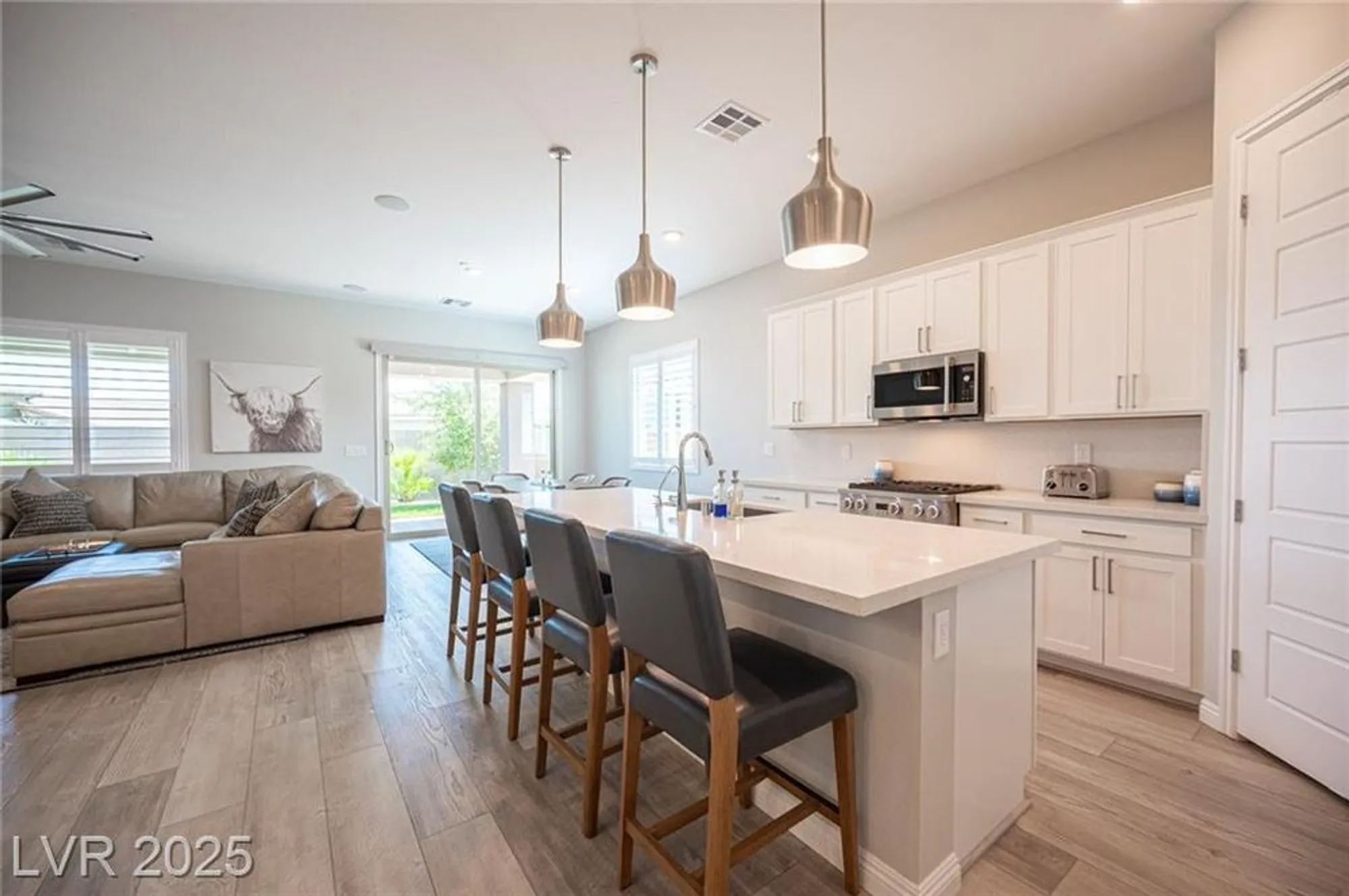 Property Slideshow image 20 of 92 | 936 mayfield manor ln, Las Vegas, NV, 89138