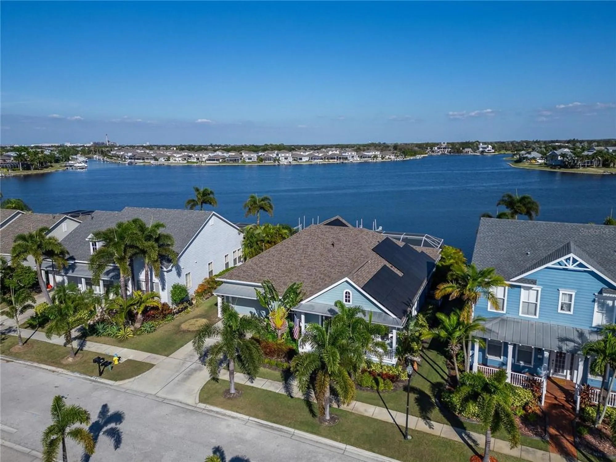 Property Slideshow image 72 of 100 | 5245 brighton shore dr, Apollo Beach, FL, 33572
