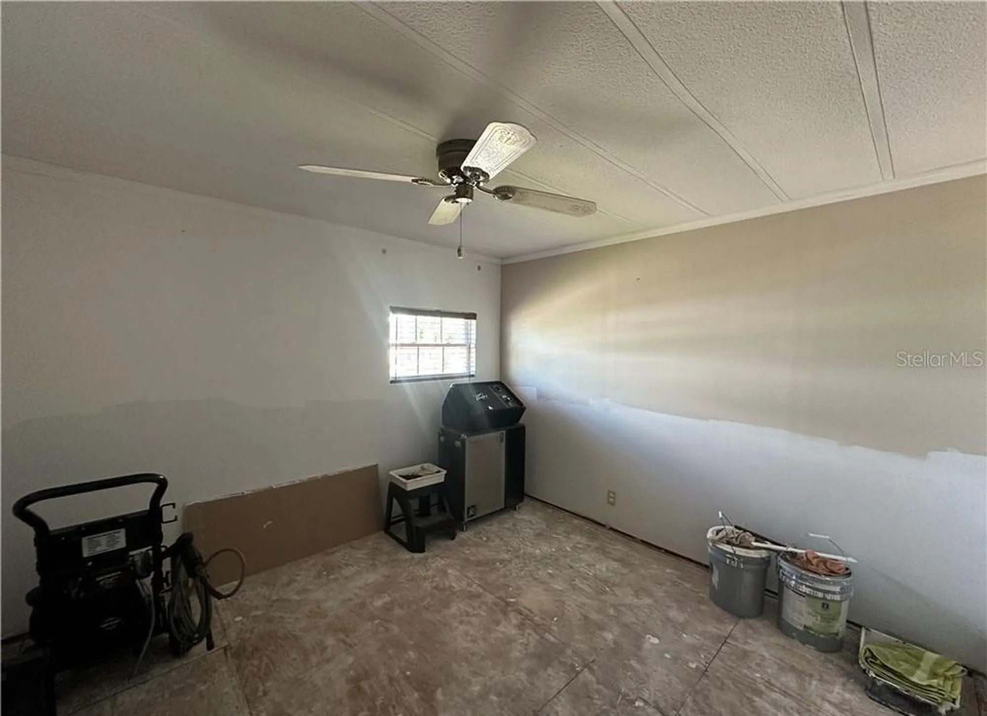 Property Slideshow image 16 of 39 | 14700 patrick henry rd, North Fort Myers, FL, 33917