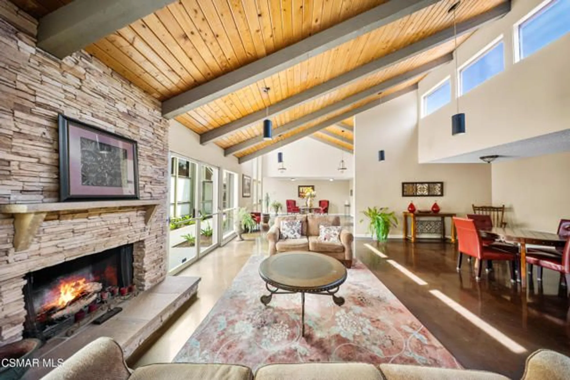 Property Slideshow image 26 of 30 | 245 oakleaf dr apt 205, Thousand Oaks, CA, 91360