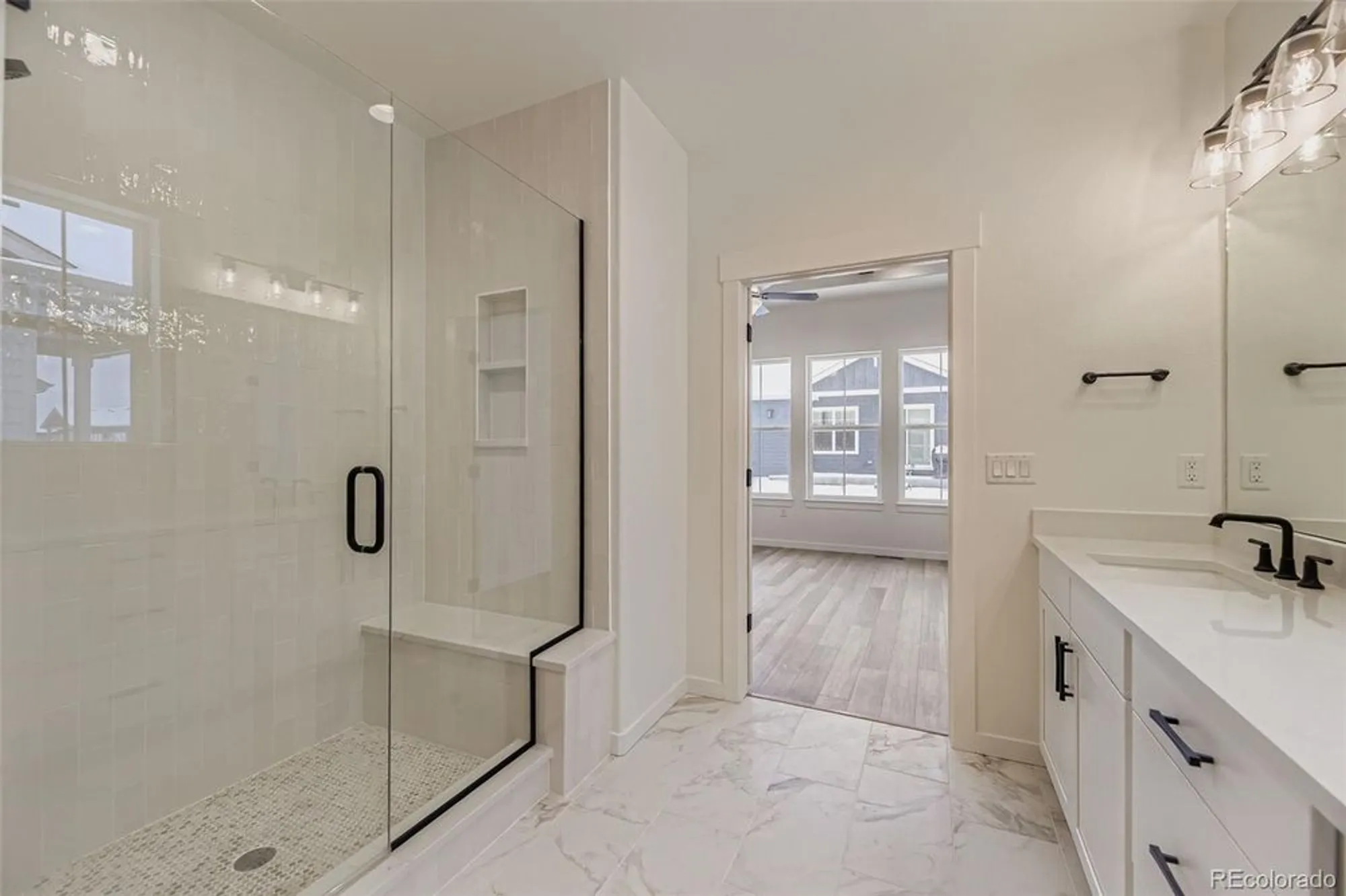 Property Slideshow image 16 of 26 | 8902 s riviera way, Aurora, CO, 80016