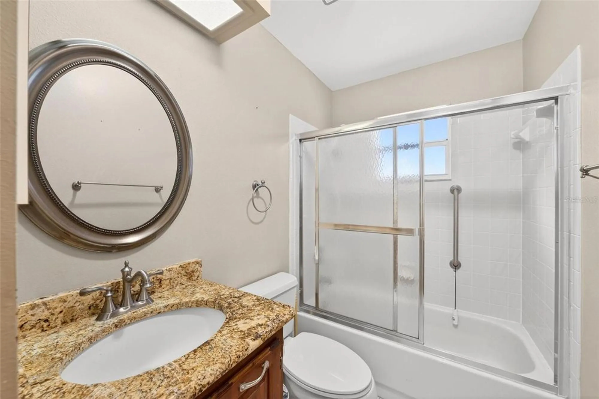 Property Slideshow image 19 of 34 | 2215 orkney dr, Leesburg, FL, 34788