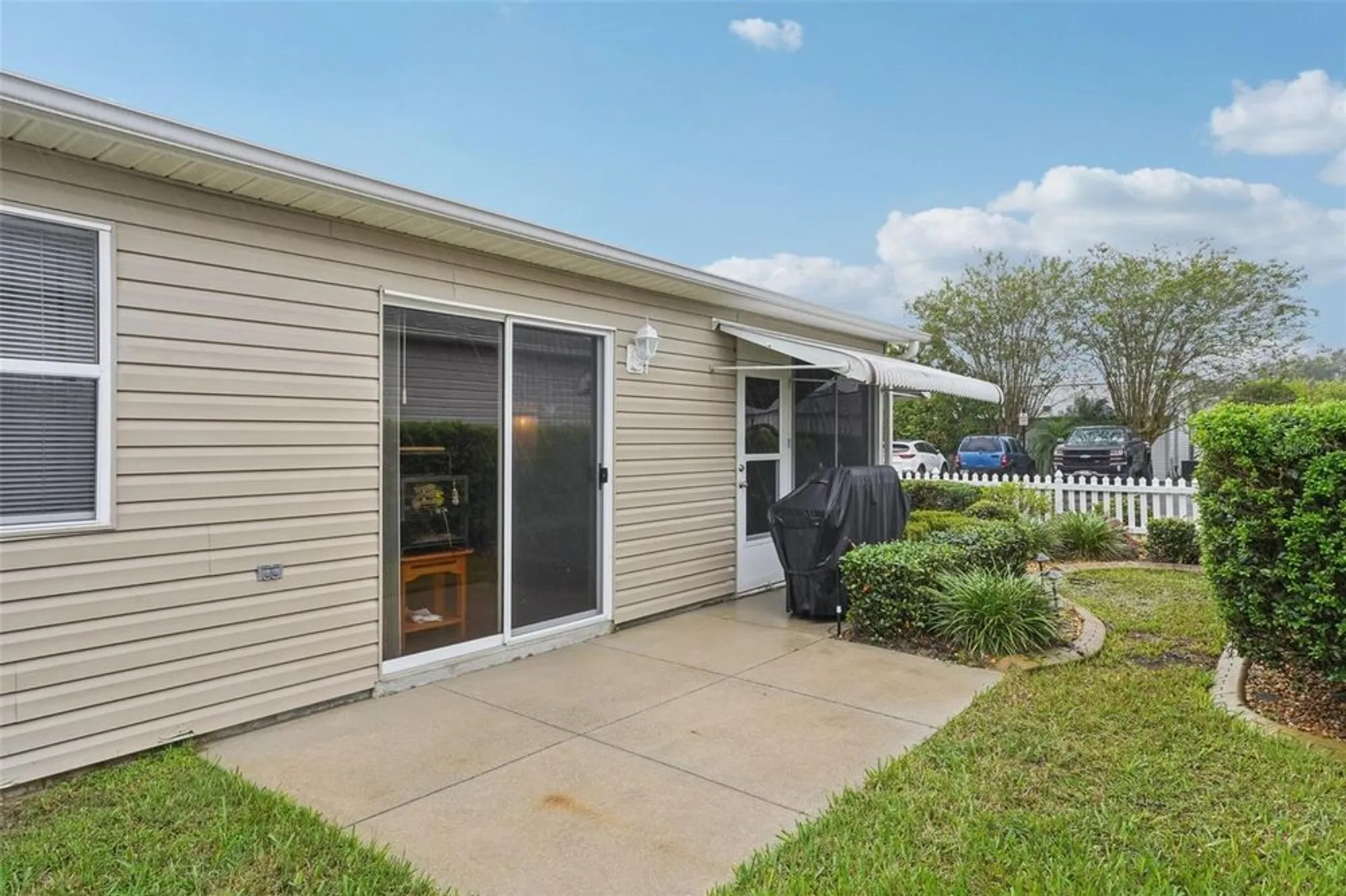 Property Slideshow image 27 of 32 | 1649 campos dr, The Villages, FL, 32162