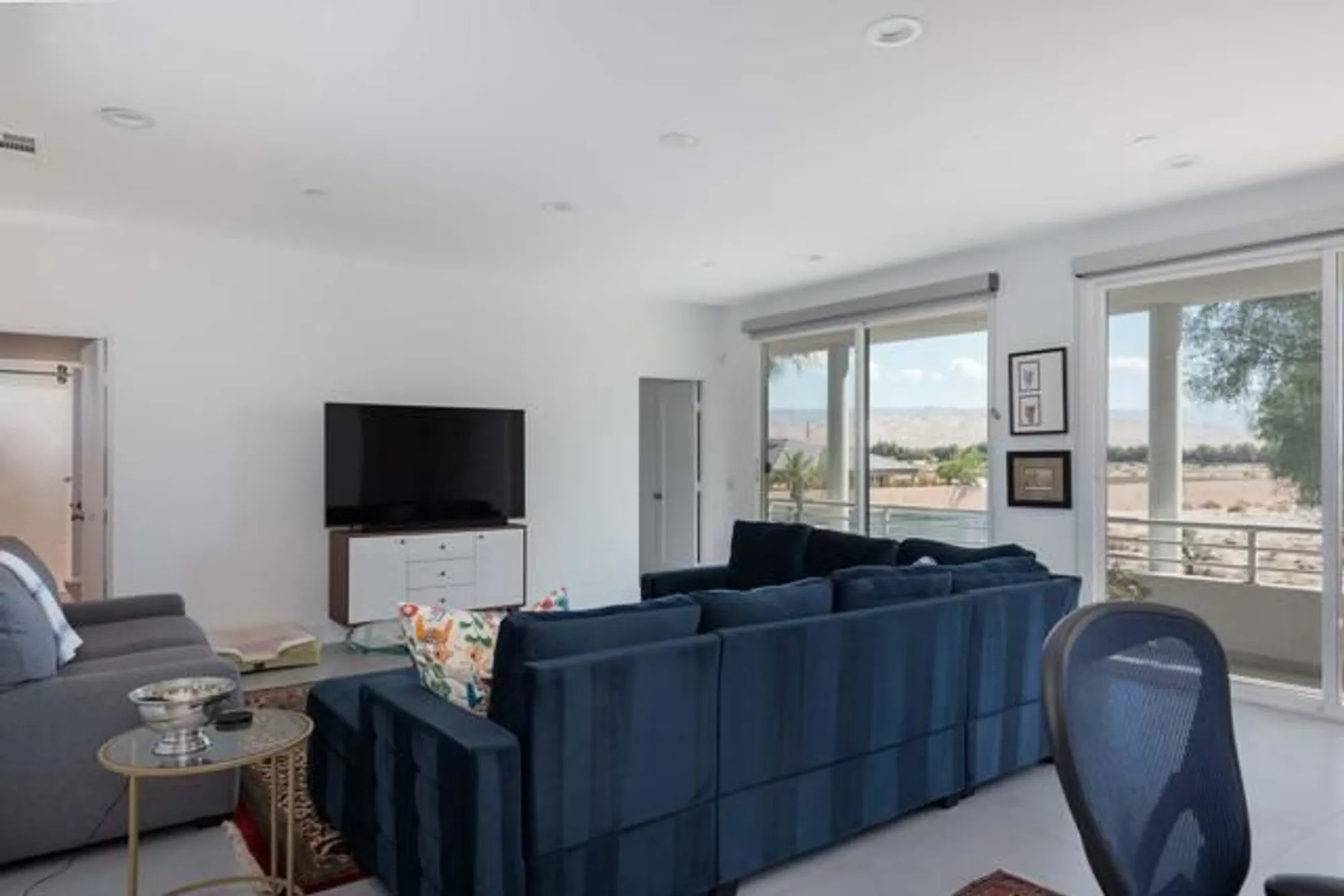 Property Slideshow image 17 of 31 | 4962 frey way, Palm Springs, CA, 92262