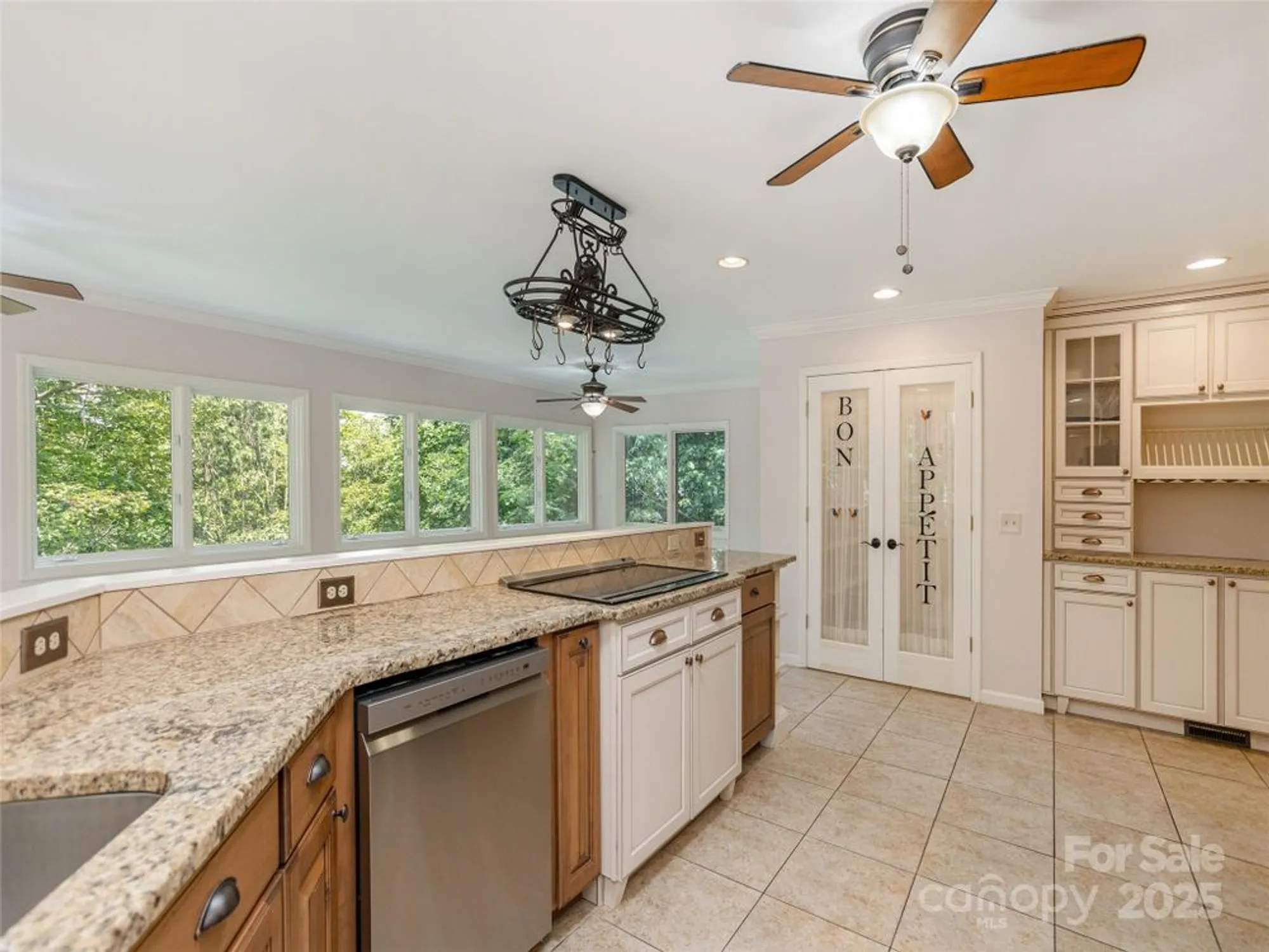 Property Slideshow image 13 of 35 | 204 greenleaf dr, Flat Rock, NC, 28731