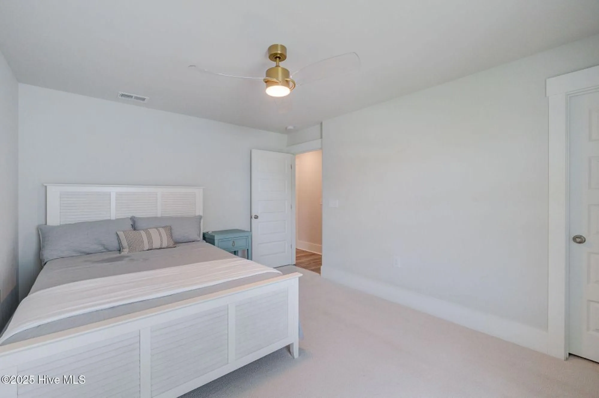 Property Slideshow image 42 of 109 | 1368 trisail ter, Wilmington, NC, 28412