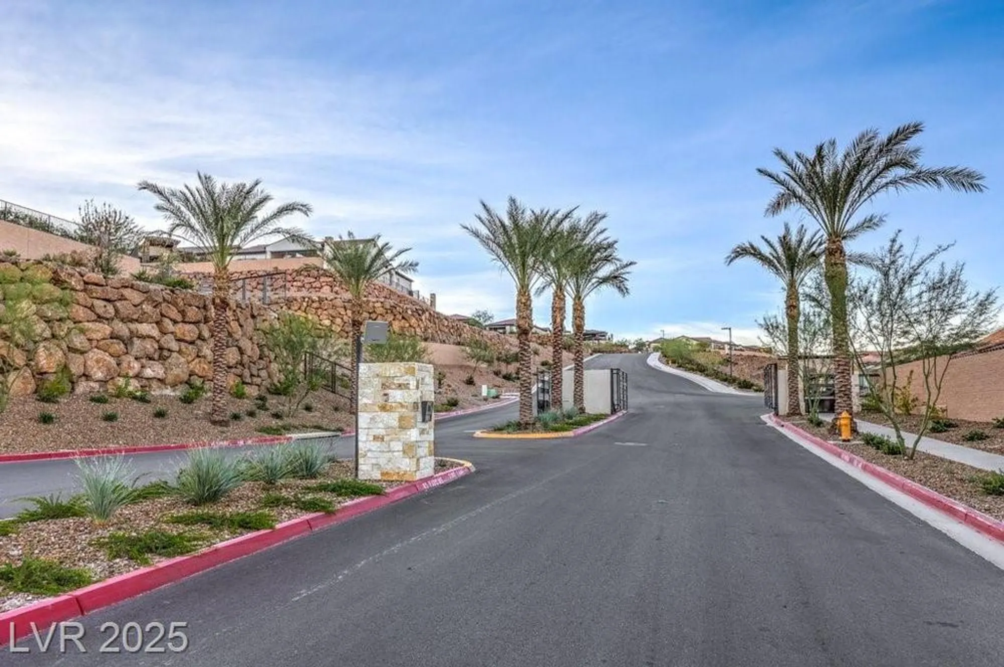 Property Slideshow image 4 of 48 | 70 lake bluff ct, Henderson, NV, 89011