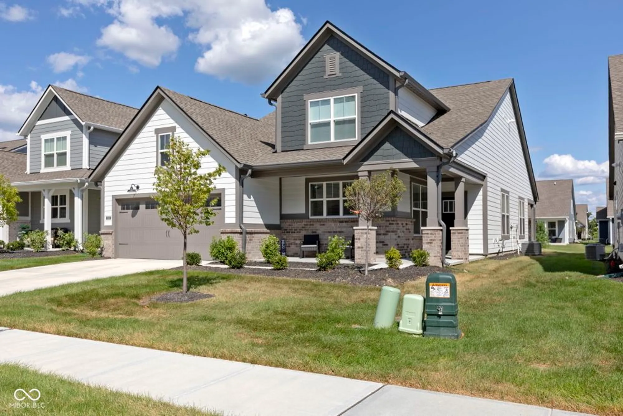 Property Slideshow image 3 of 40 | 335 ehrlich ln, Westfield, IN, 46074