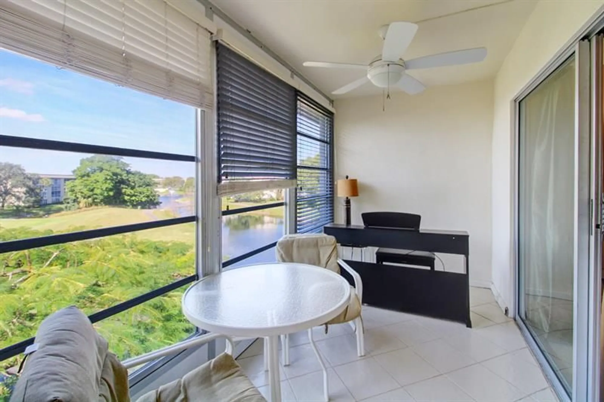 Property Slideshow image 5 of 15 | 3202 portofino pt e4, Coconut Creek, FL, 33066