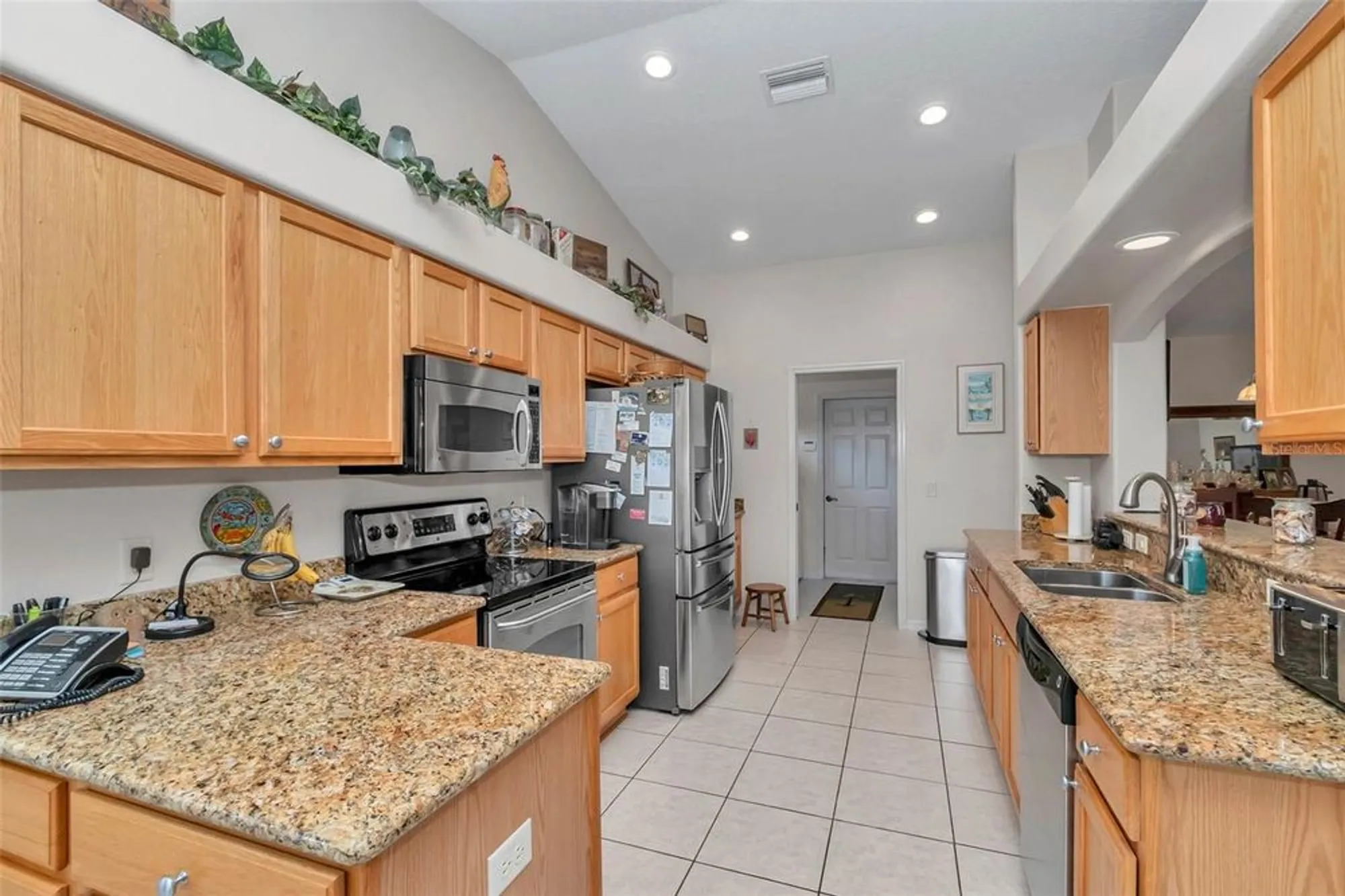 Property Slideshow image 17 of 72 | 15541 sw 11th terrace rd, Ocala, FL, 34473