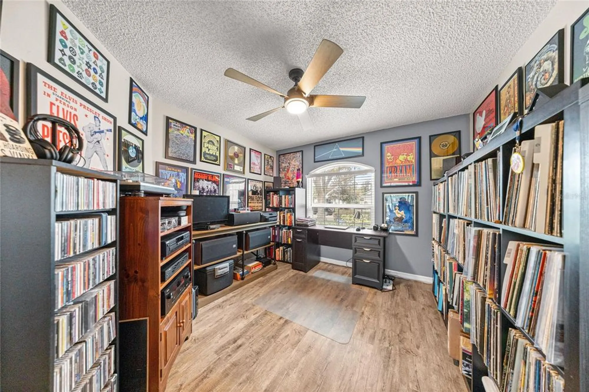 Property Slideshow image 16 of 27 | 9482 sw 93rd loop, Ocala, FL, 34481