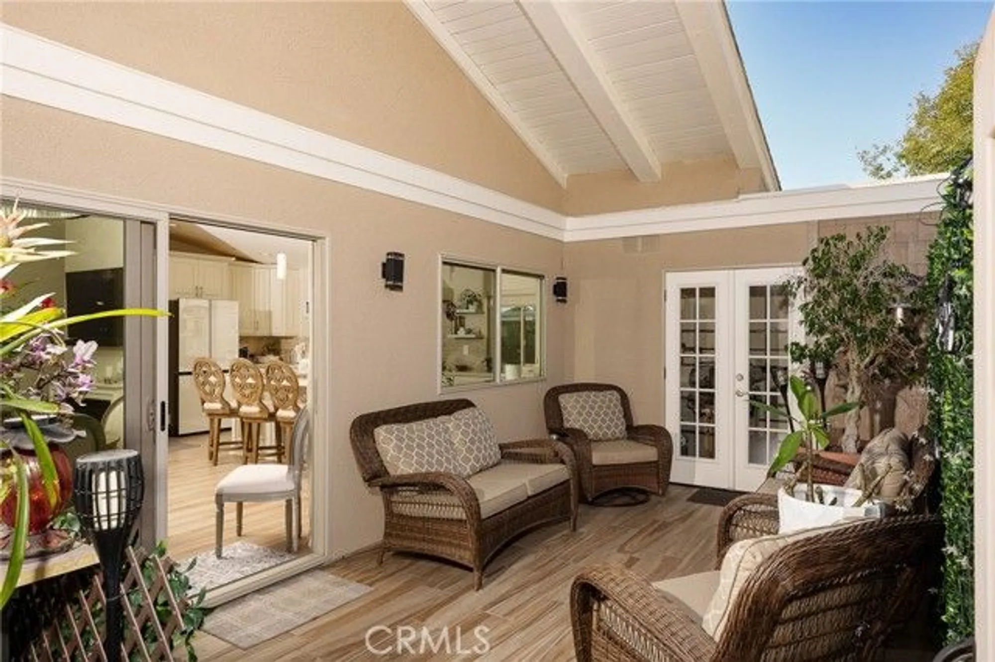 Property Slideshow image 11 of 32 | 8856 sutter cir, Huntington Beach, CA, 92646