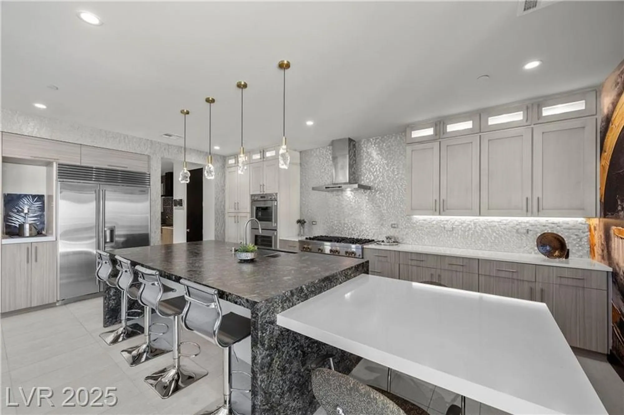 Property Slideshow image 24 of 99 | 5 highland cove ln, Henderson, NV, 89011