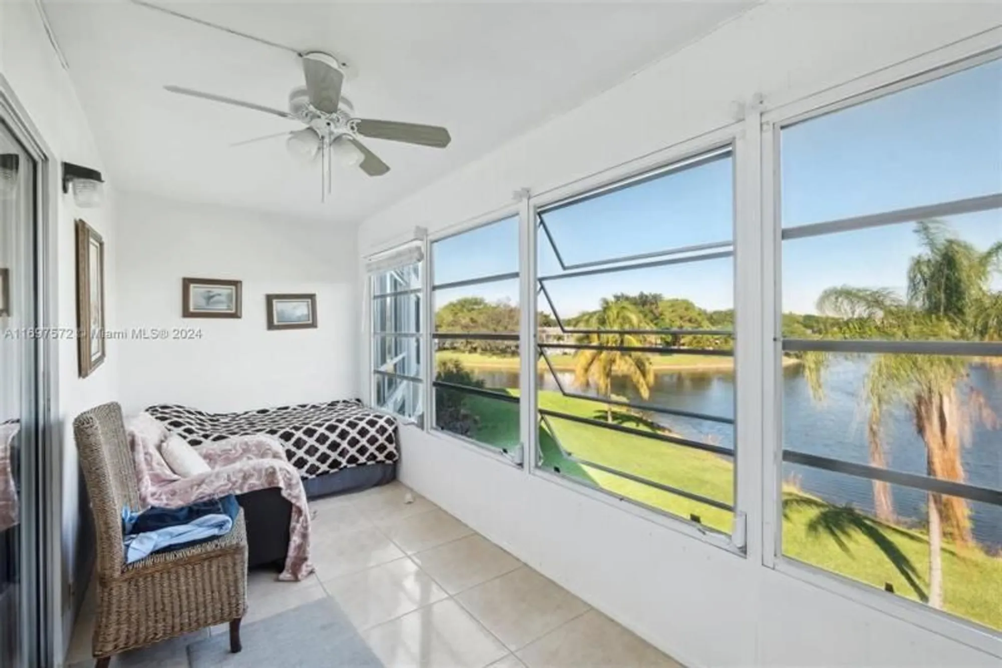 Property Slideshow image 15 of 23 | 3014 oakridge a # 3014, Deerfield Beach, FL, 33442