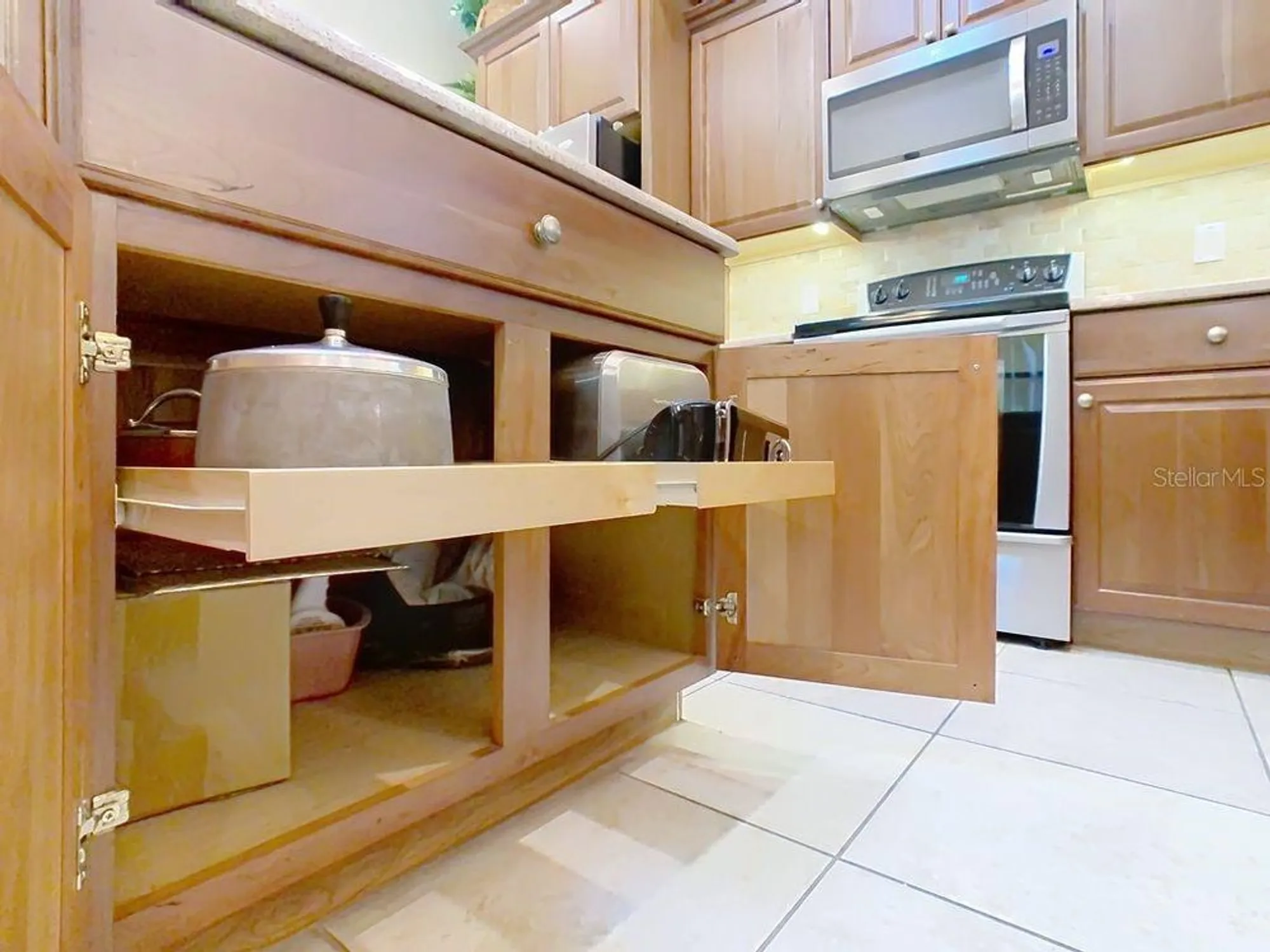 Property Slideshow image 24 of 63 | 639 villa park rd, Kissimmee, FL, 34759