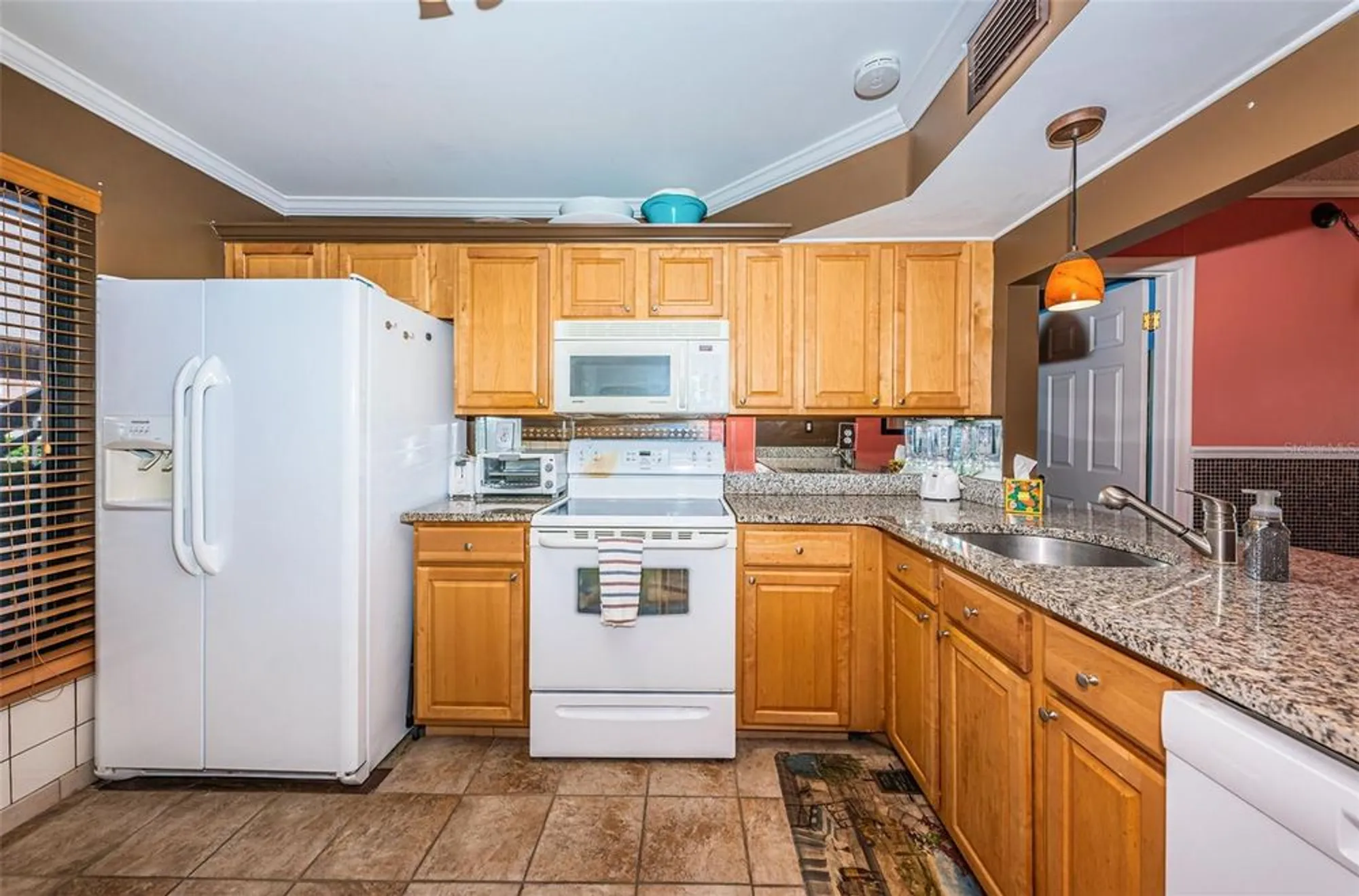 Property Slideshow image 8 of 64 | 6269 palma del mar blvd s apt 105, St Petersburg, FL, 33715