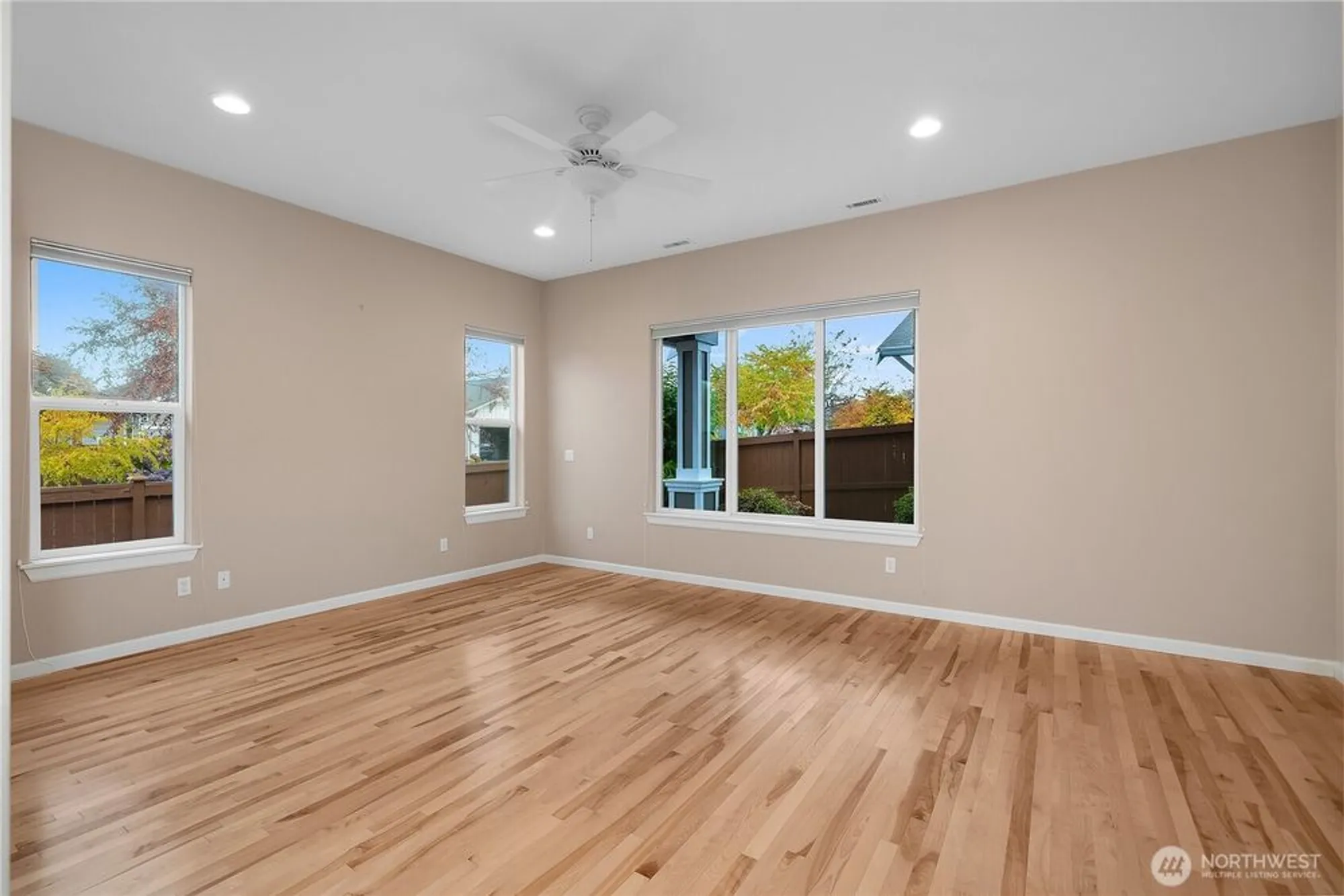 Property Slideshow image 33 of 40 | 8218 camano loop, Lacey, WA, 98516