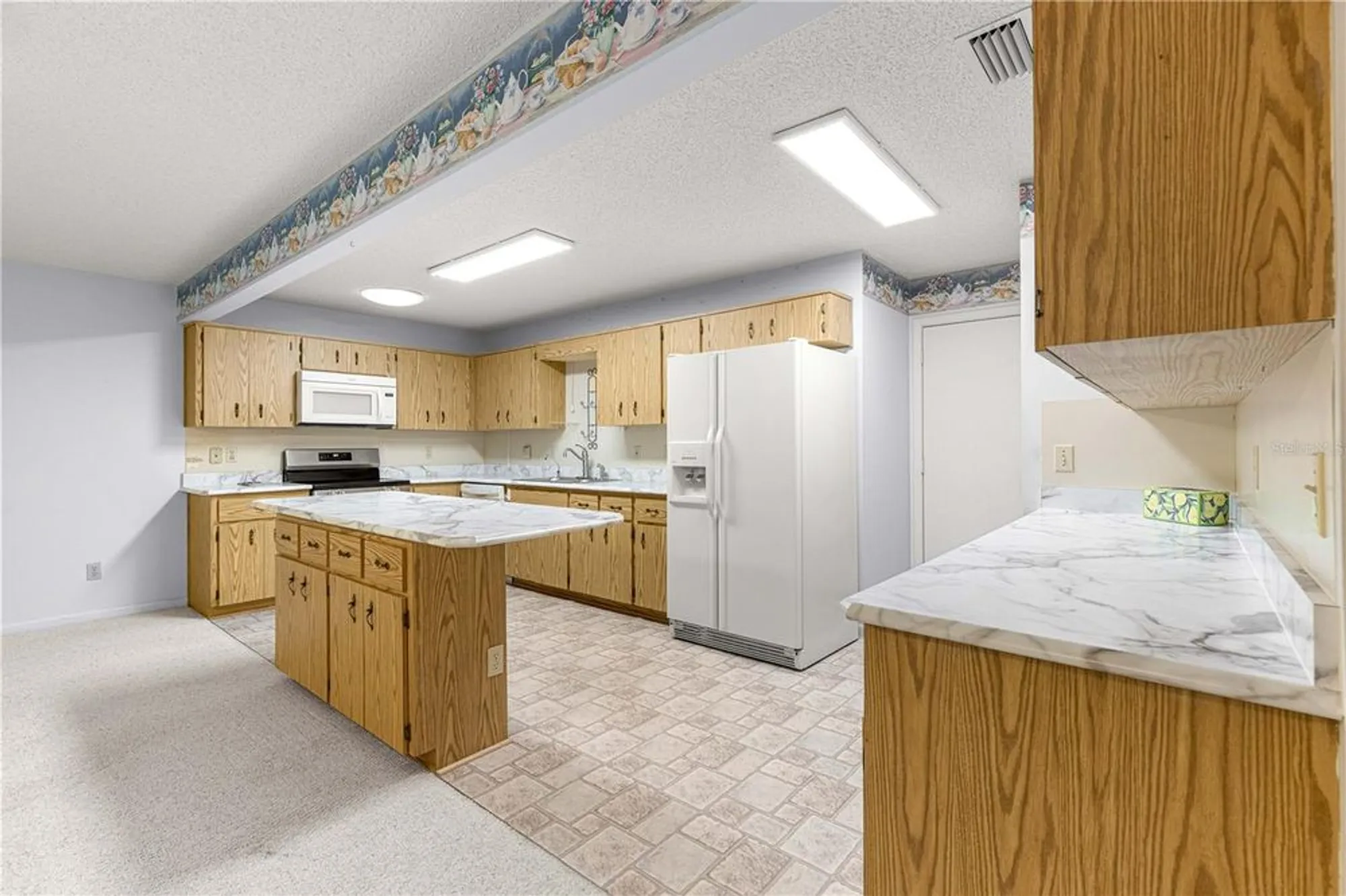 Property Slideshow image 17 of 31 | 8714 sw 92nd ln a, Ocala, FL, 34481