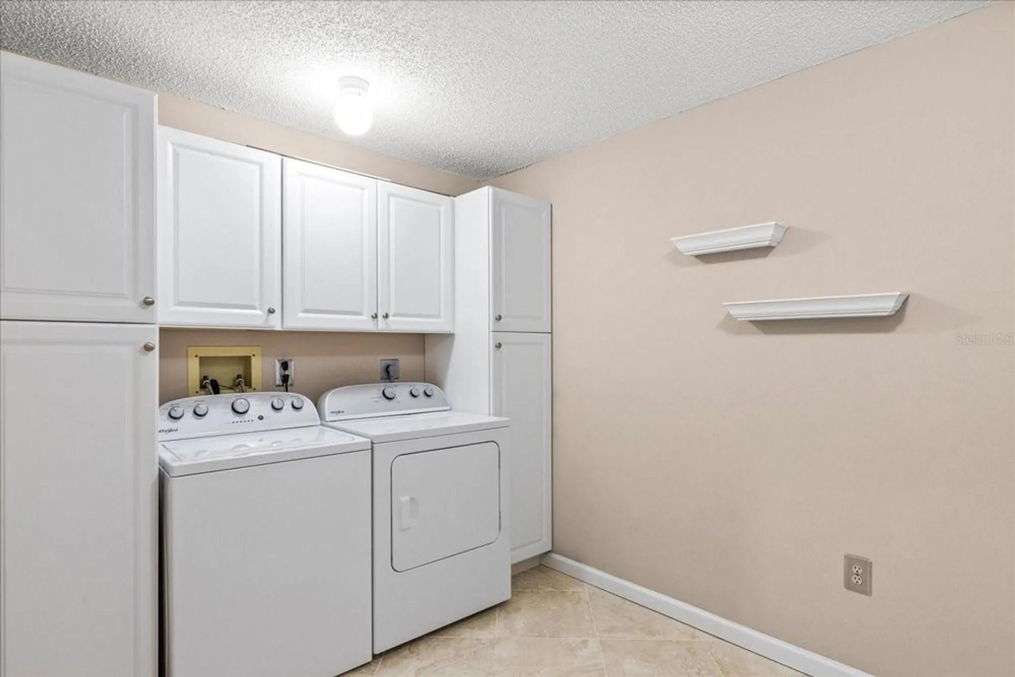 Property Slideshow image 15 of 52 | 8199 terrace garden dr n unit 402, St Petersburg, FL, 33709