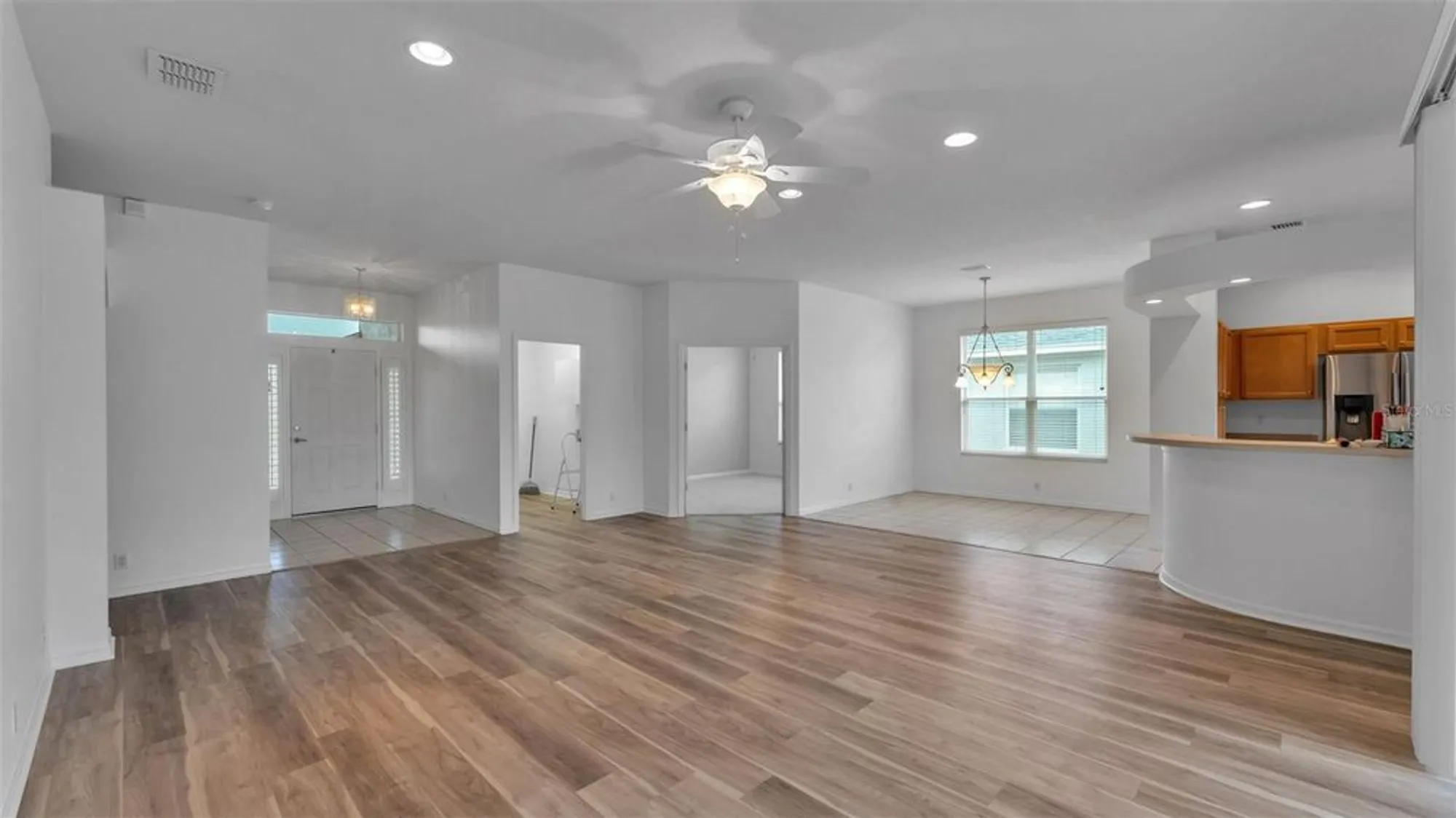 Property Slideshow image 9 of 37 | 4268 windchime ln, Lakeland, FL, 33811