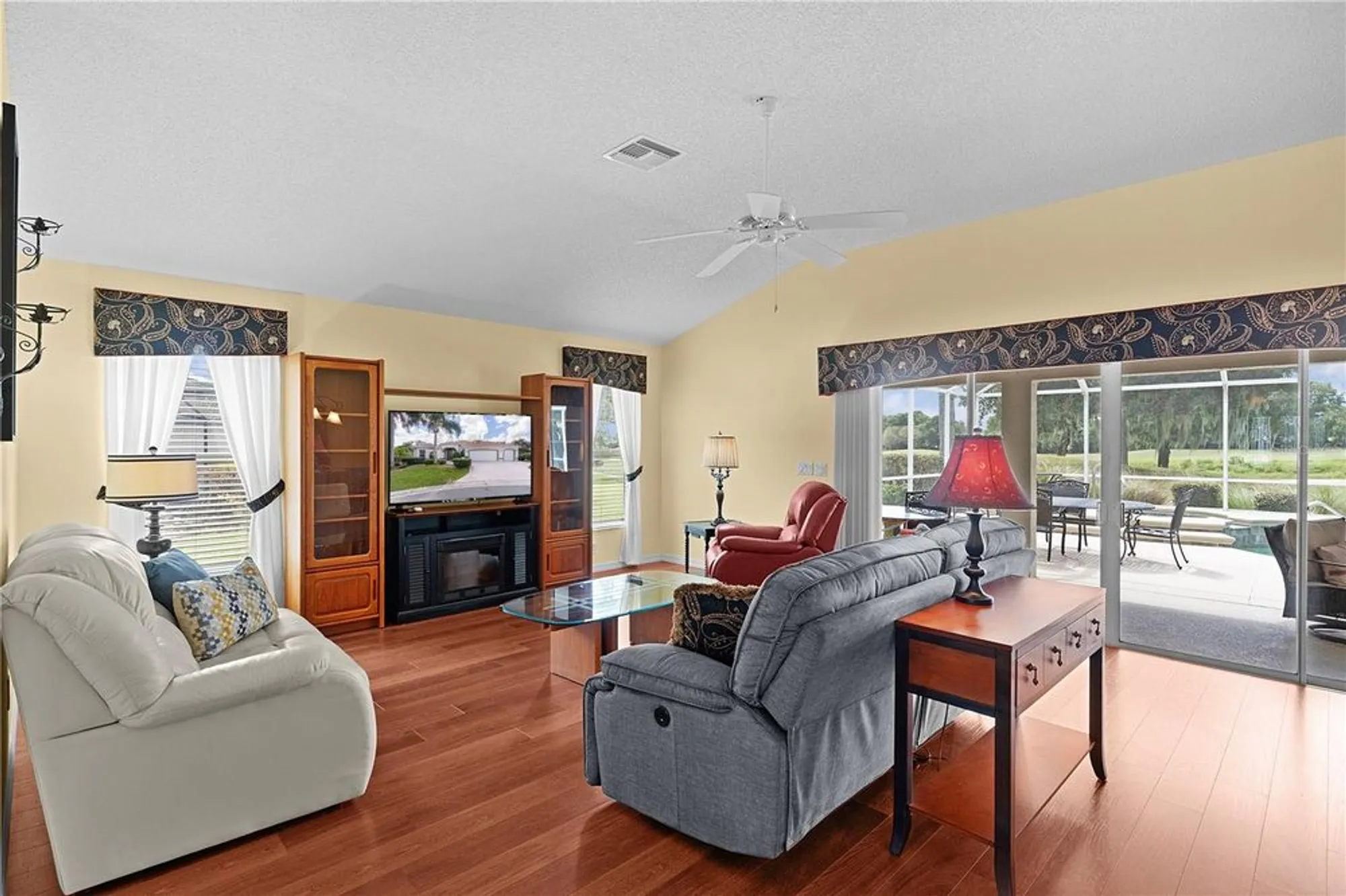 Property Slideshow image 9 of 62 | 3312 barrington ct, The Villages, FL, 32162