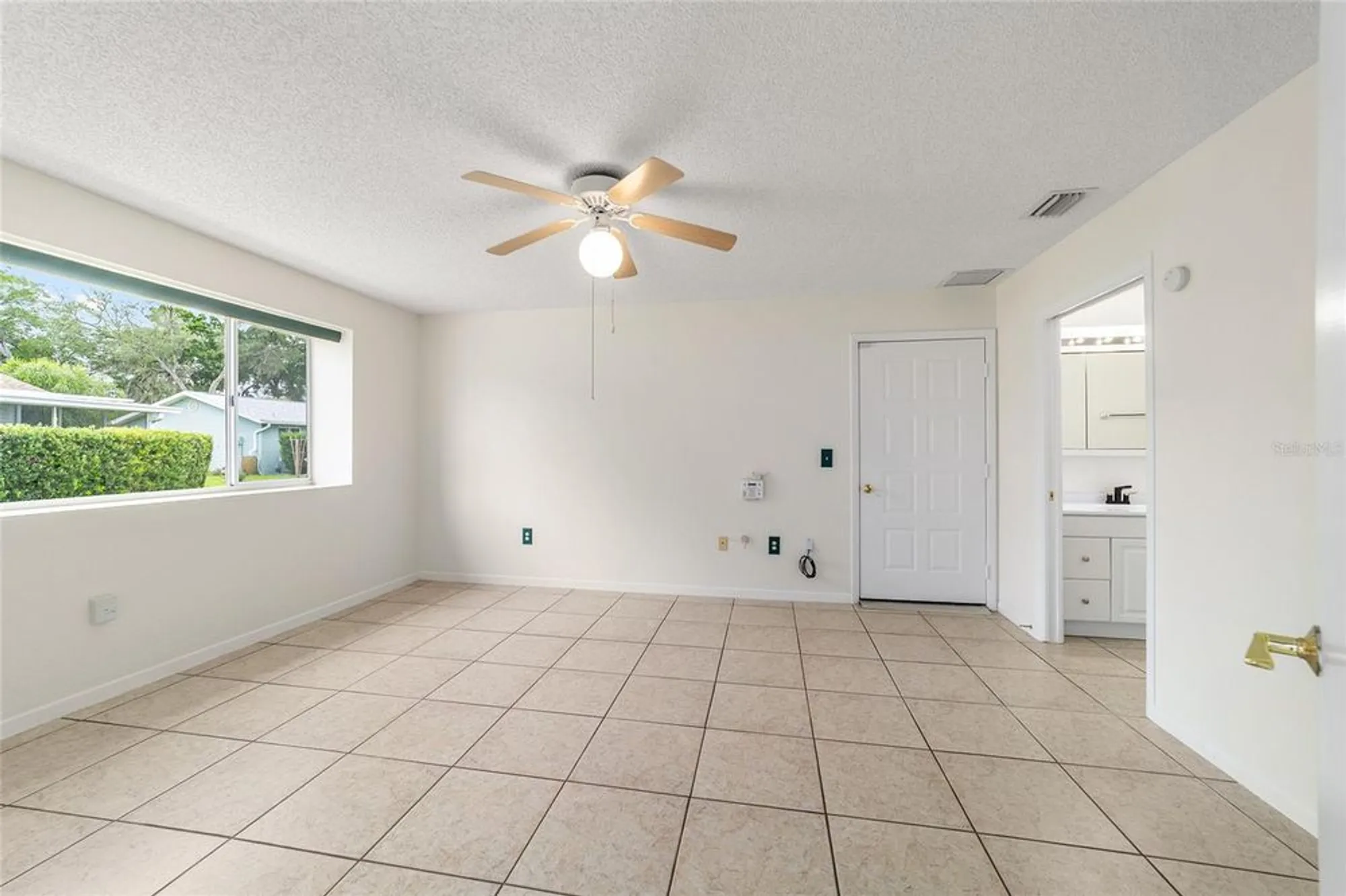 Property Slideshow image 9 of 16 | 8463 sw 108th ln, Ocala, FL, 34481