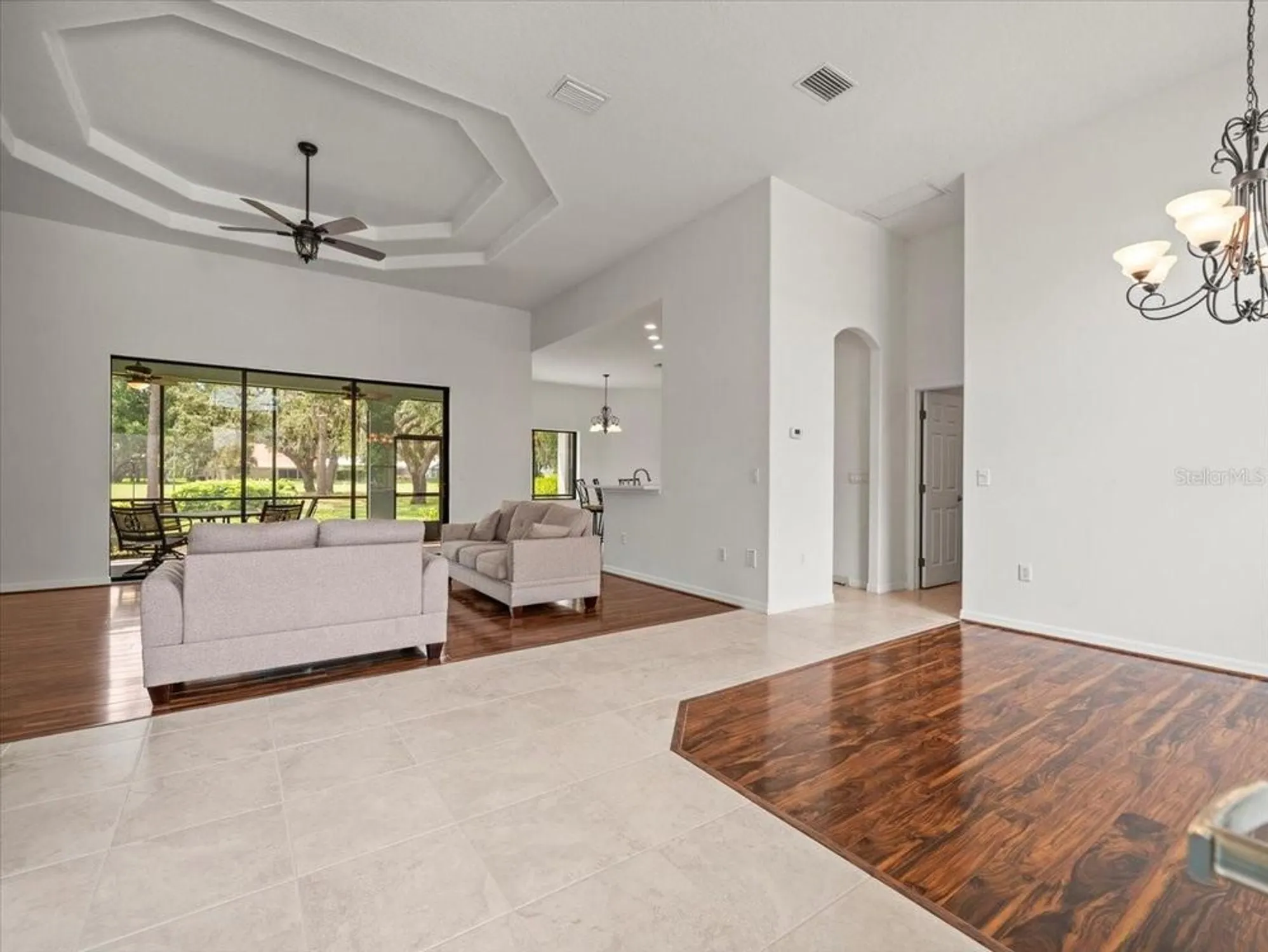Property Slideshow image 7 of 54 | 9694 southern belle dr, Weeki Wachee, FL, 34613