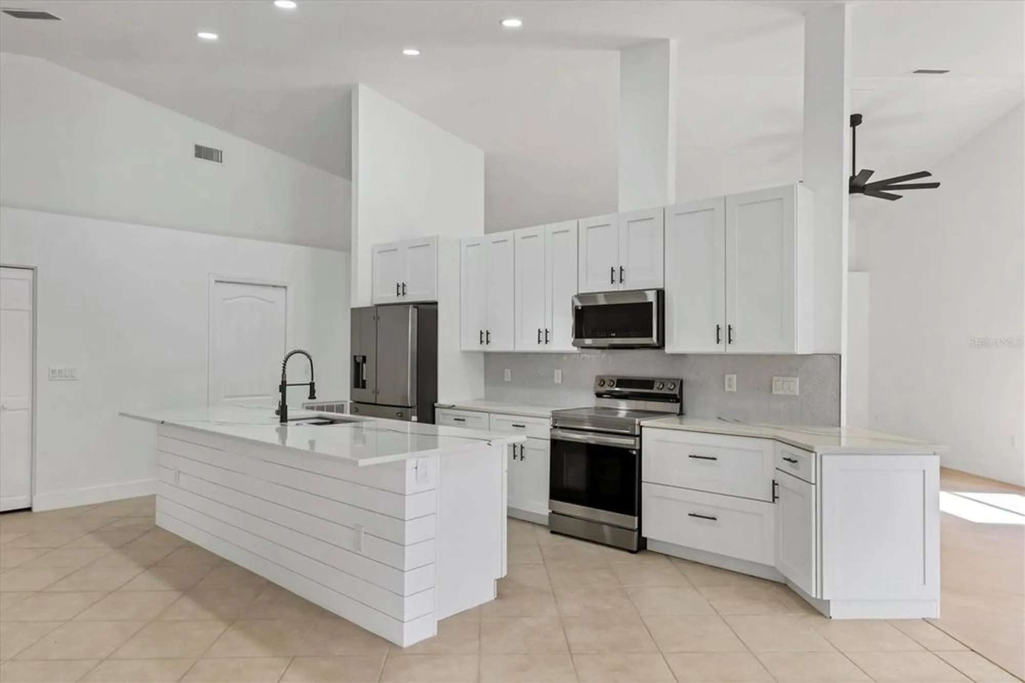 Property Slideshow image 10 of 55 | 6409 stone river rd, Bradenton, FL, 34203