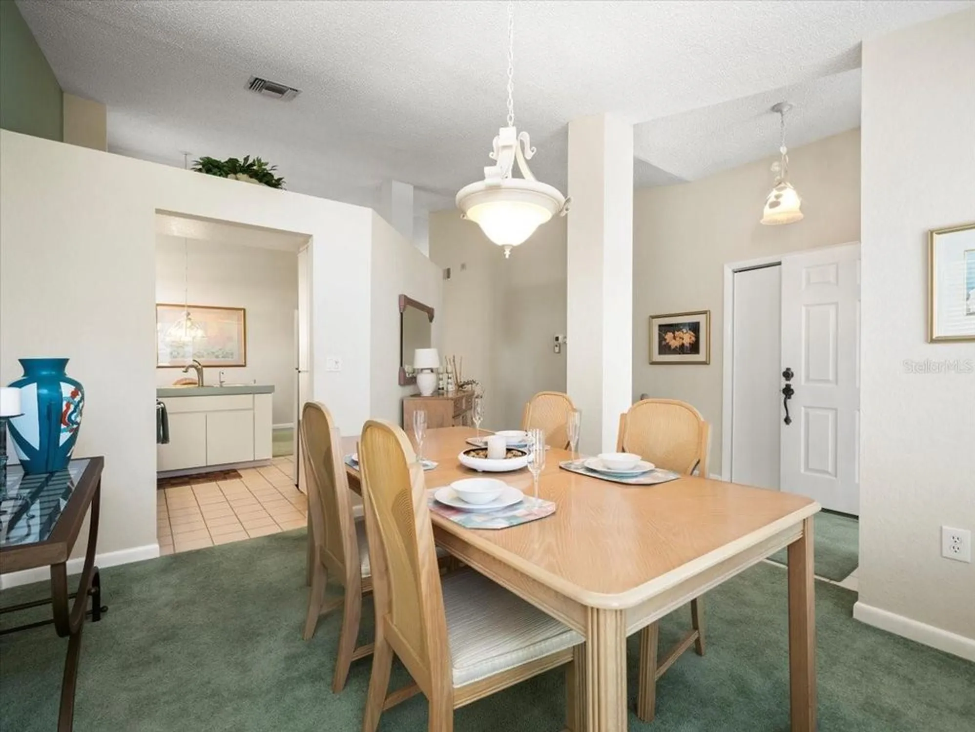 Property Slideshow image 8 of 58 | 9355 french quarters cir, Weeki Wachee, FL, 34613