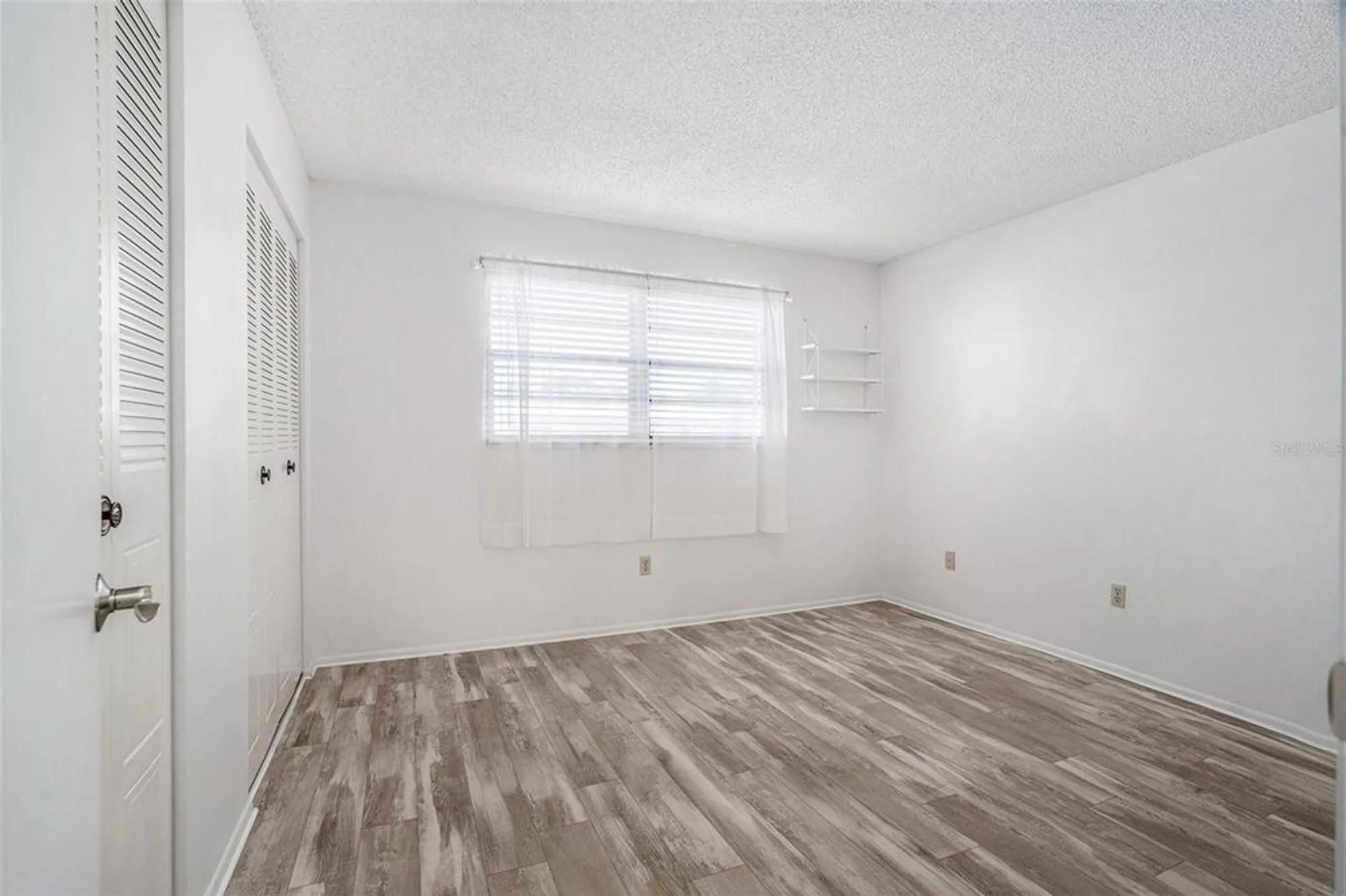 Property Slideshow image 18 of 35 | 5971 terrace park dr n unit 307, St Petersburg, FL, 33709