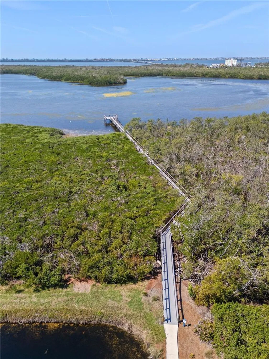 Property Slideshow image 29 of 51 | 803 audubon dr # 803, Bradenton, FL, 34209