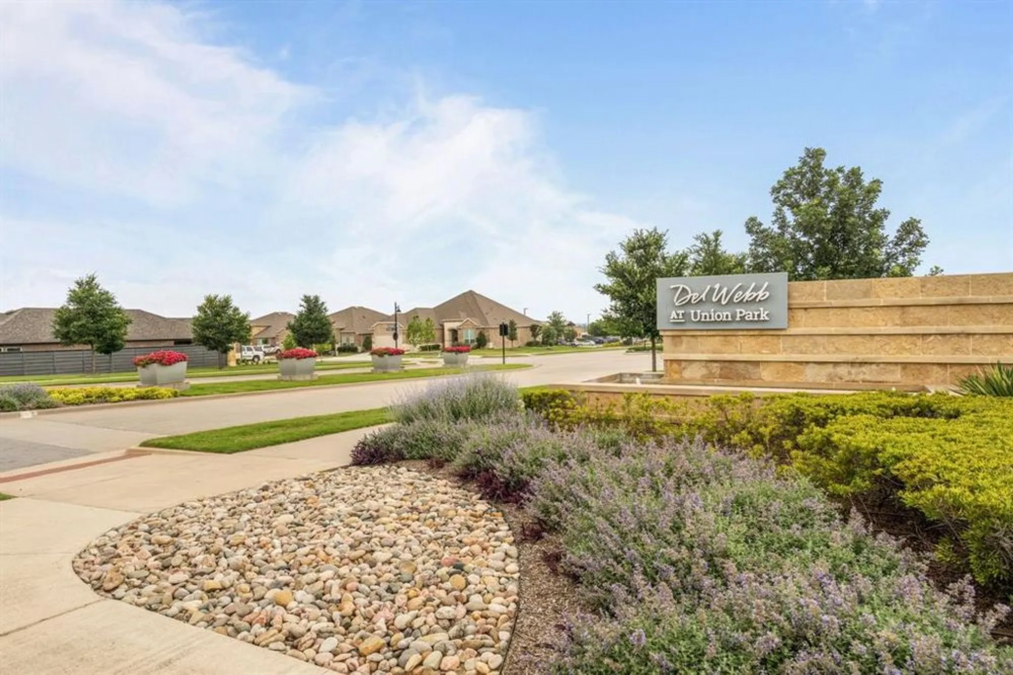 Property Slideshow image 33 of 40 | 712 freedom ln, Aubrey, TX, 76227