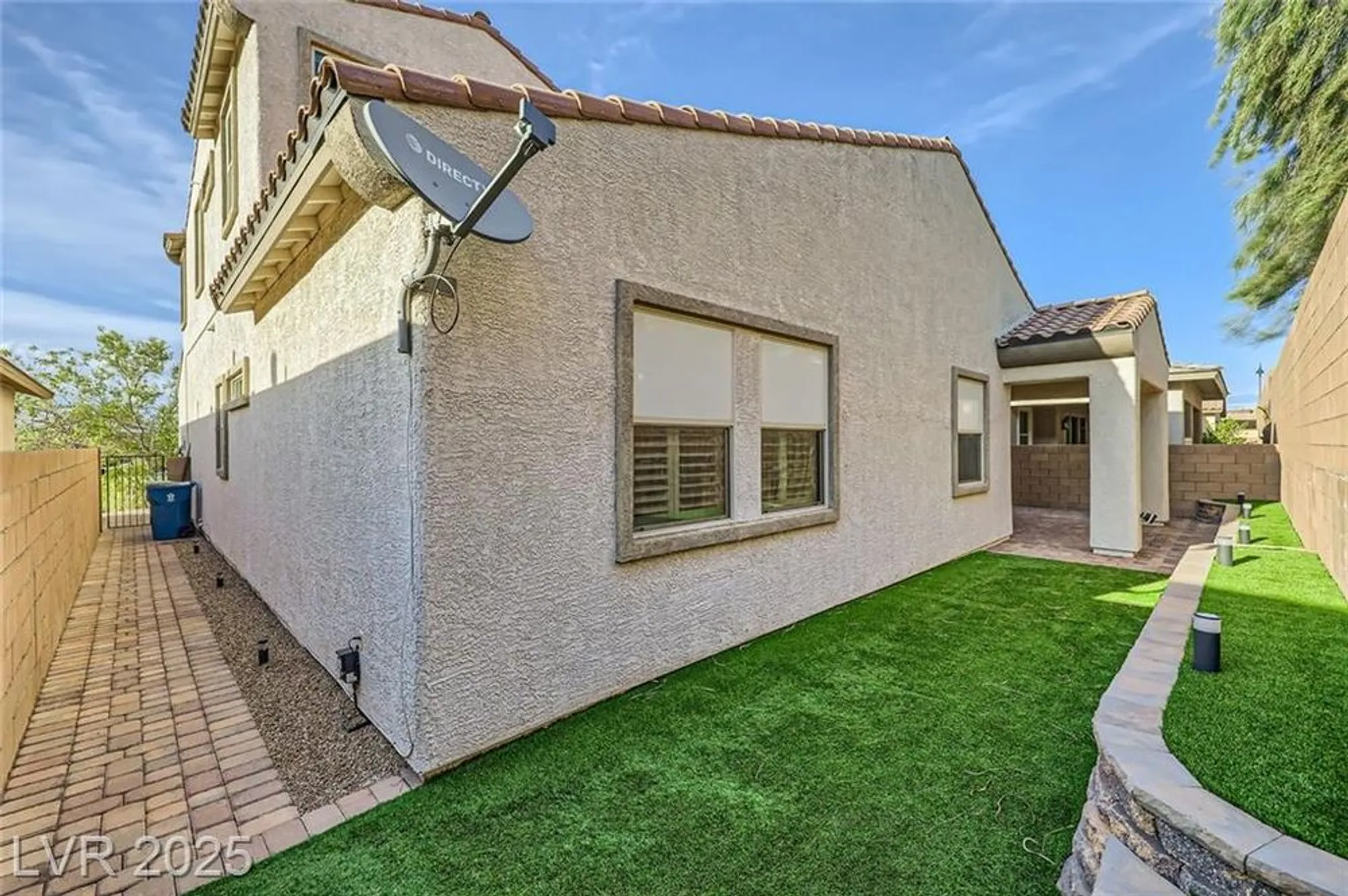 Property Slideshow image 23 of 40 | 429 open hill ave, Henderson, NV, 89011