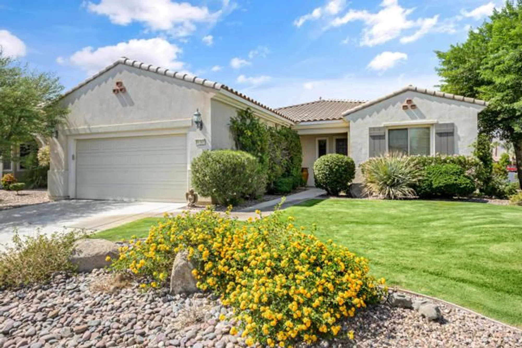 Property Slideshow image 1 of 44 | 81566 avenida sombra, Indio, CA, 92203