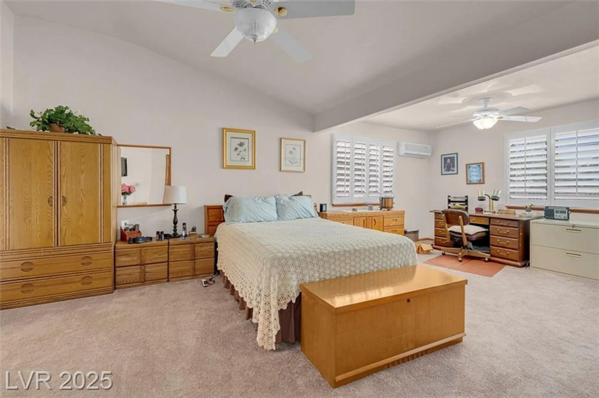 Property Slideshow image 20 of 46 | 5204 rim view ln, Las Vegas, NV, 89130