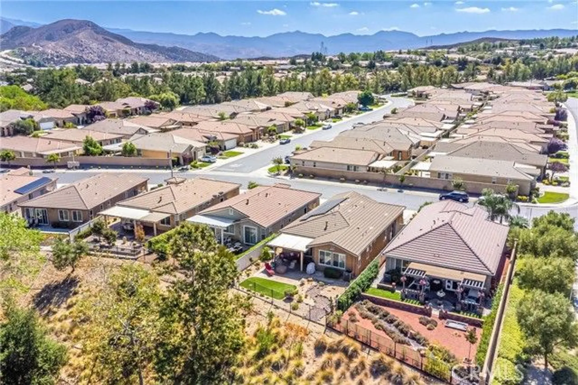 Property Slideshow image 37 of 50 | 1476 signal peak, Beaumont, CA, 92223