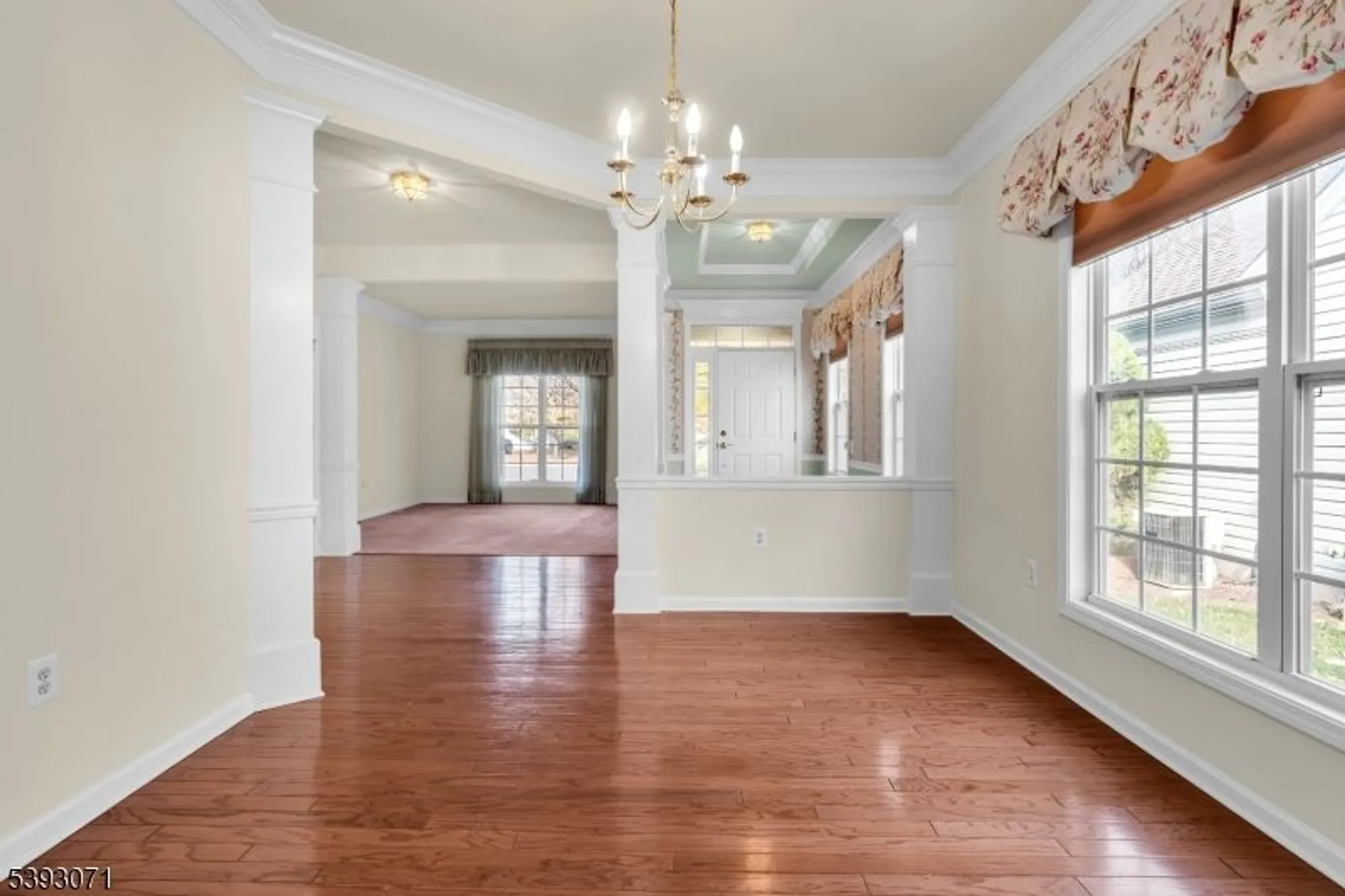 Property Slideshow image 12 of 45 | 212 sherwood ct, Somerset, NJ, 08873