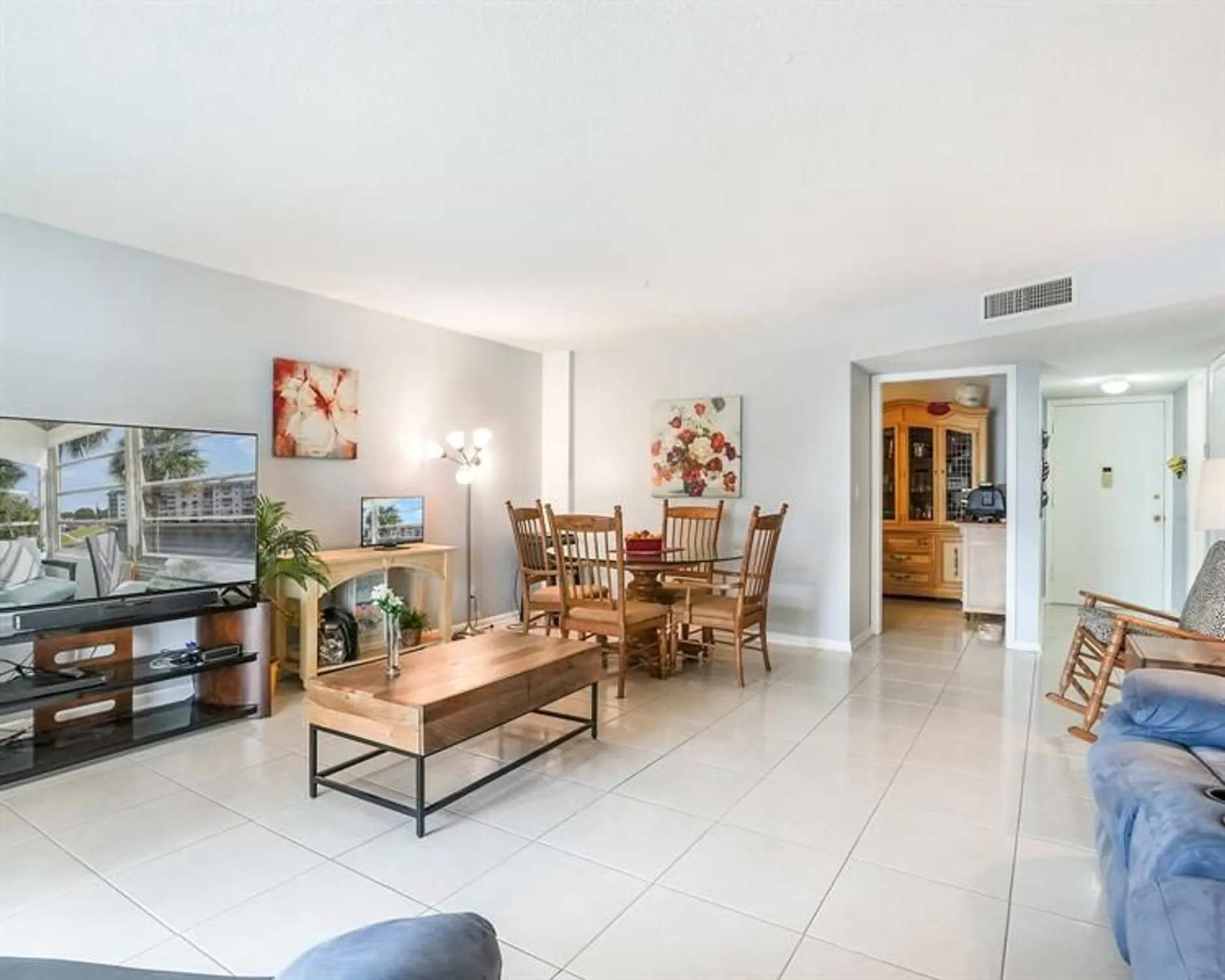Property Slideshow image 15 of 22 | 4750 nw 22nd ct 204, Lauderhill, FL, 33313