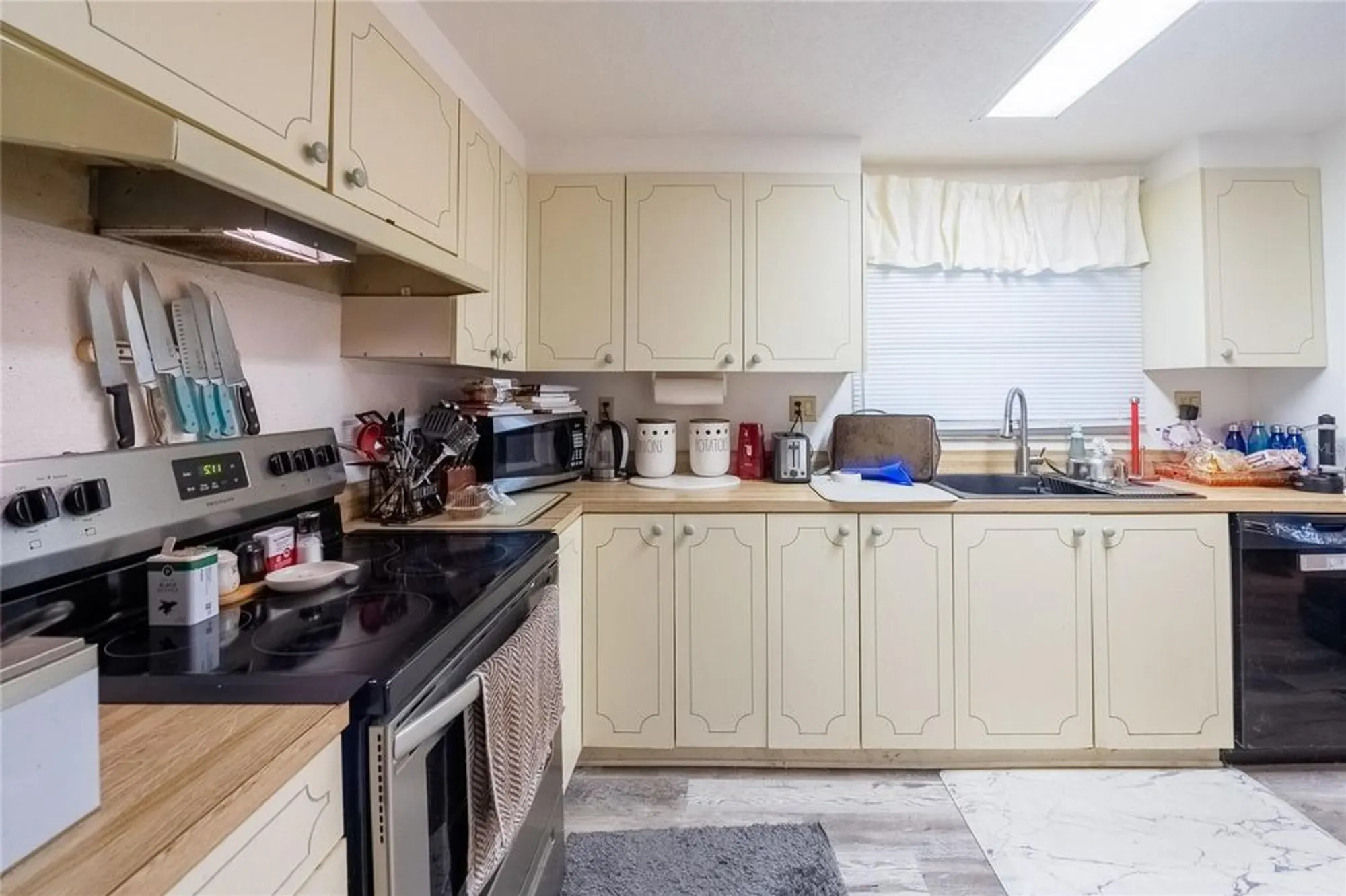 Property Slideshow image 11 of 29 | 3202 otter creek ct, Lakeland, FL, 33810