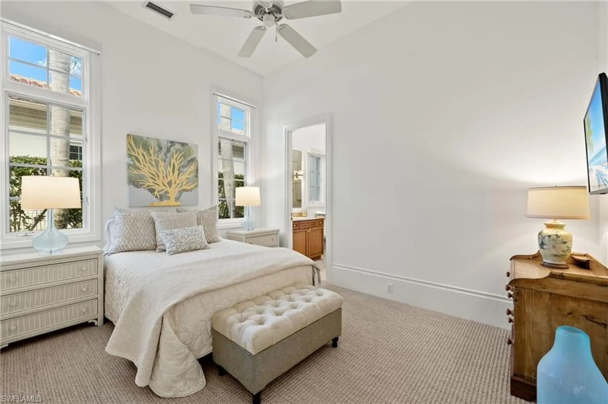 Property Slideshow image 16 of 28 | 4670 via roma, Estero, FL, 34134