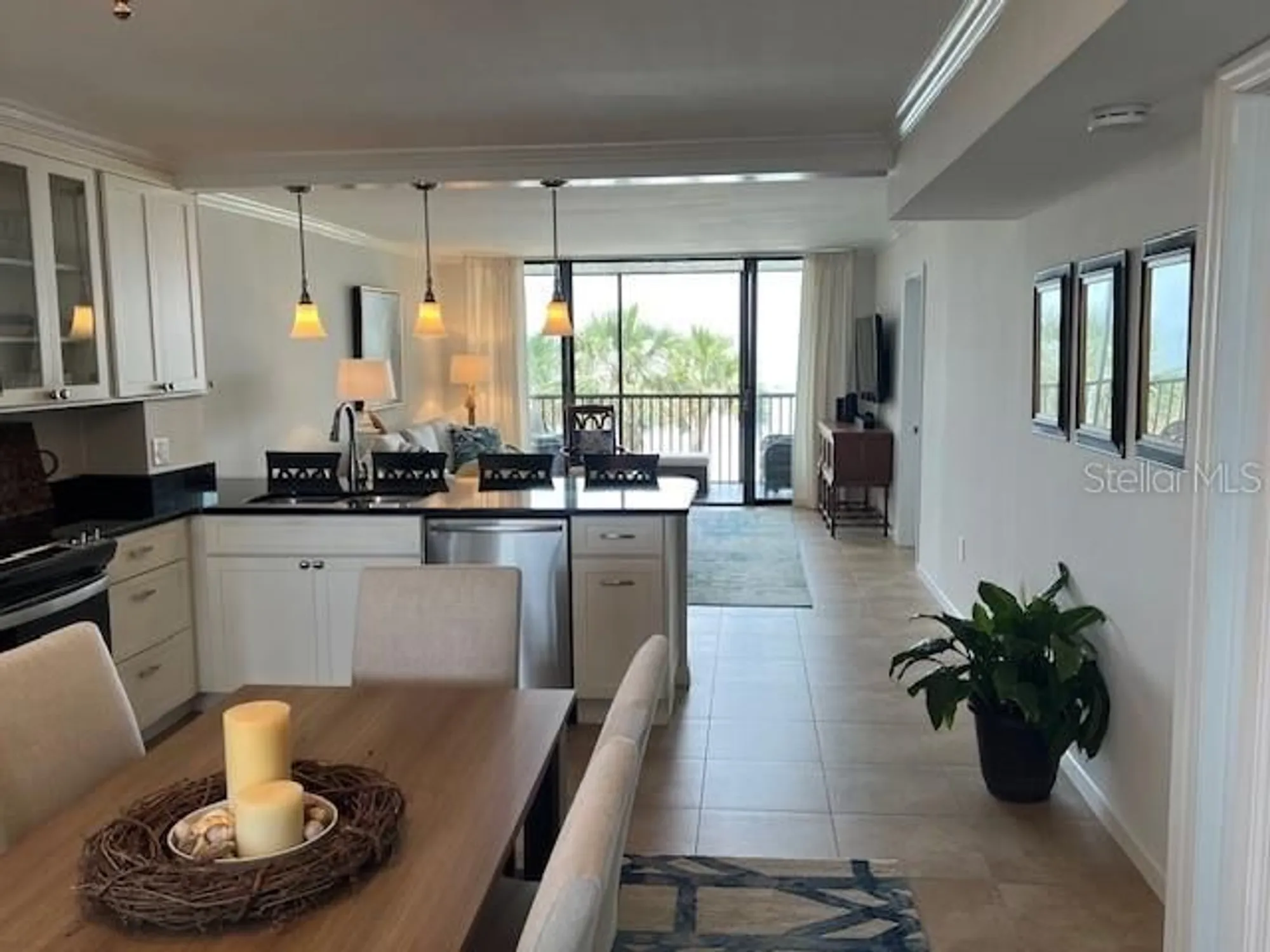 Property Slideshow image 8 of 28 | 18304 gulf blvd 309, Redington Shores, FL, 33708