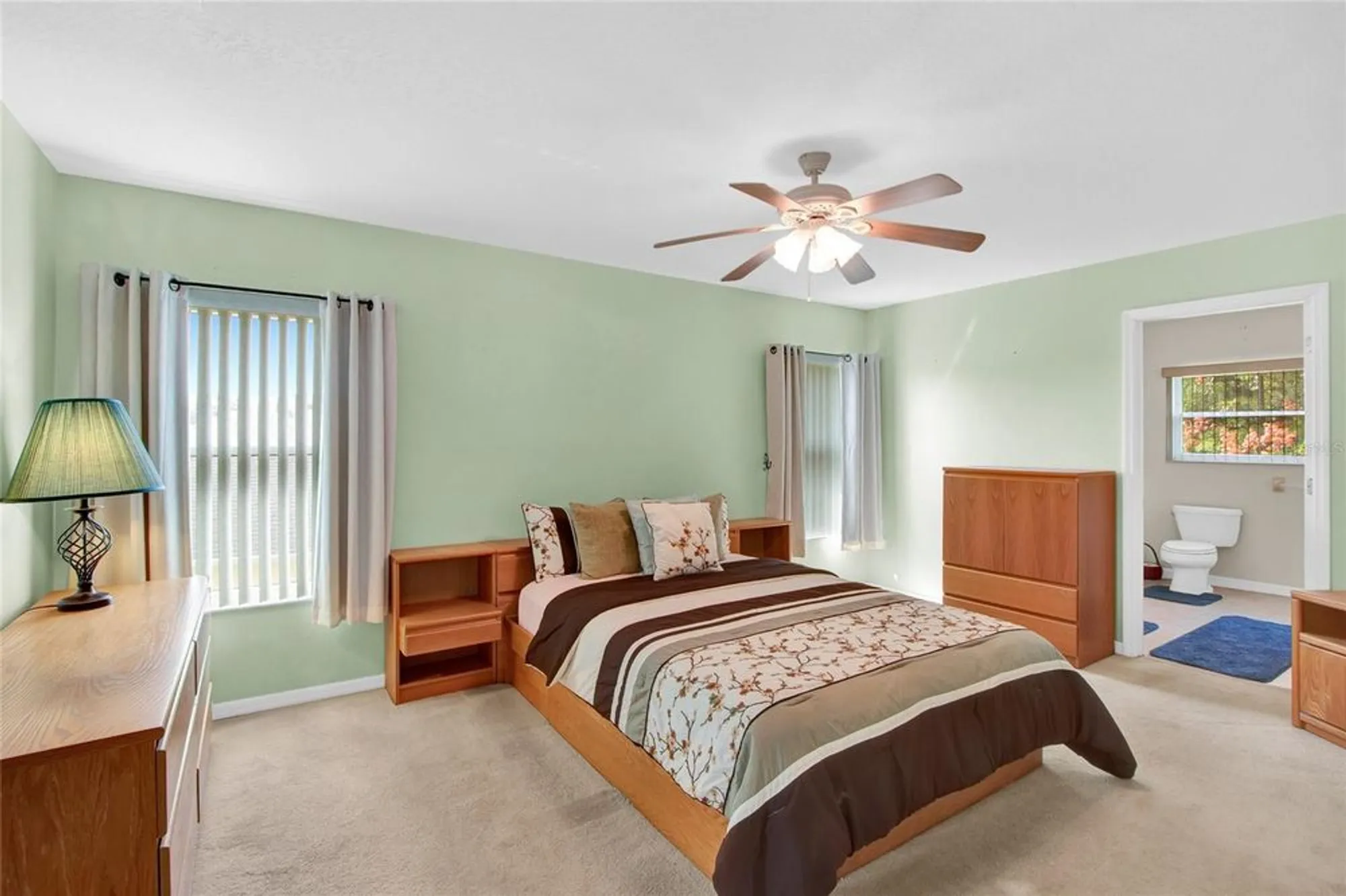 Property Slideshow image 38 of 59 | 5351 aurora dr, Leesburg, FL, 34748